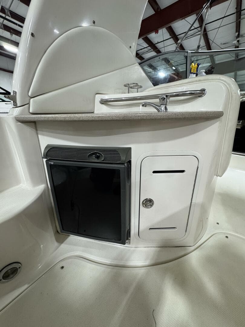 2004 Sea Ray 320 Sun Dancer