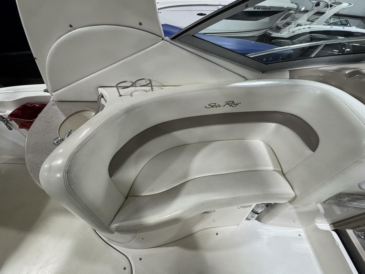 2004 Sea Ray 320 Sun Dancer