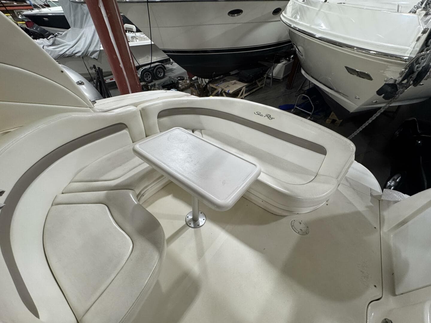 2004 Sea Ray 320 Sun Dancer