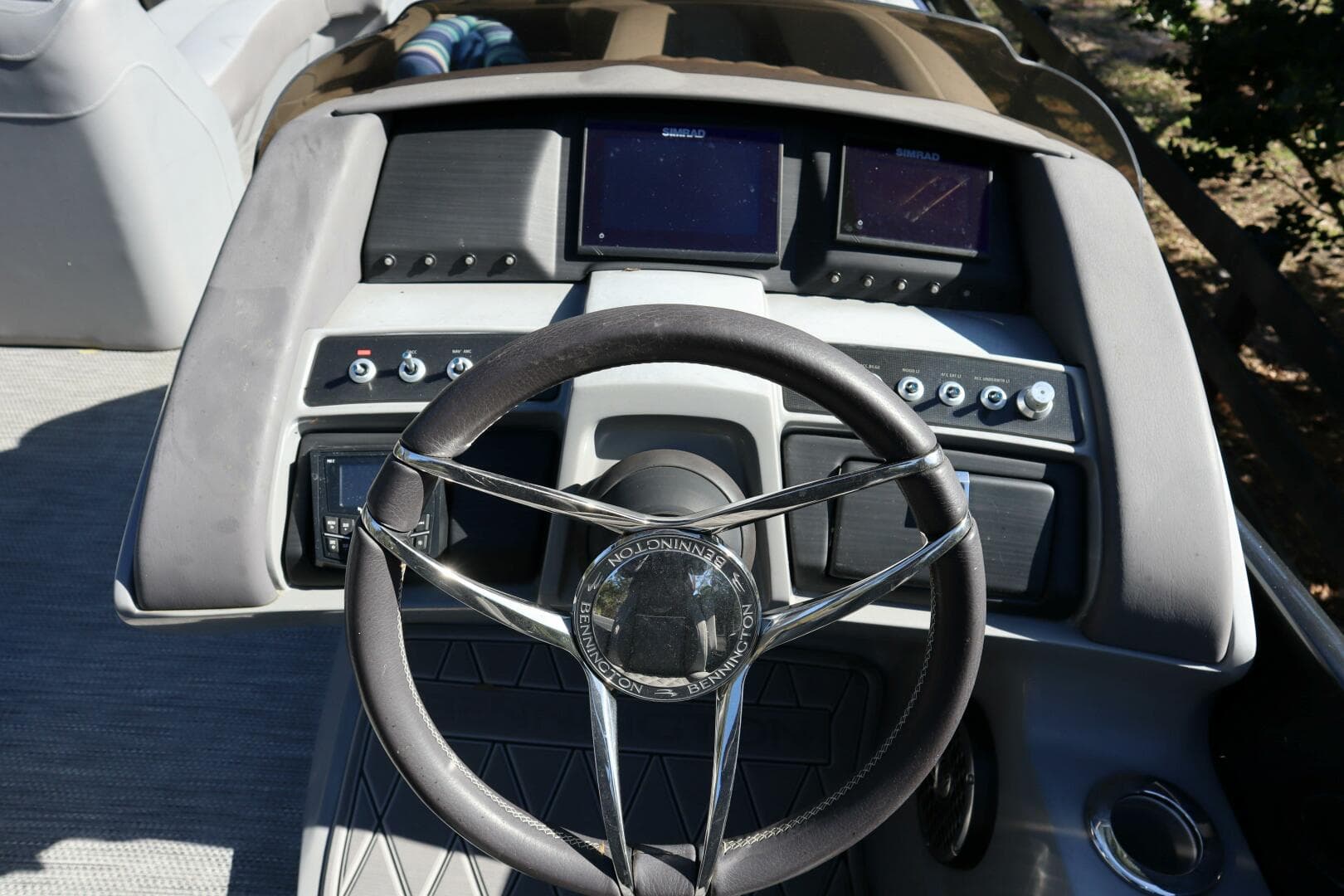 2021 Bennington RX25 Sport