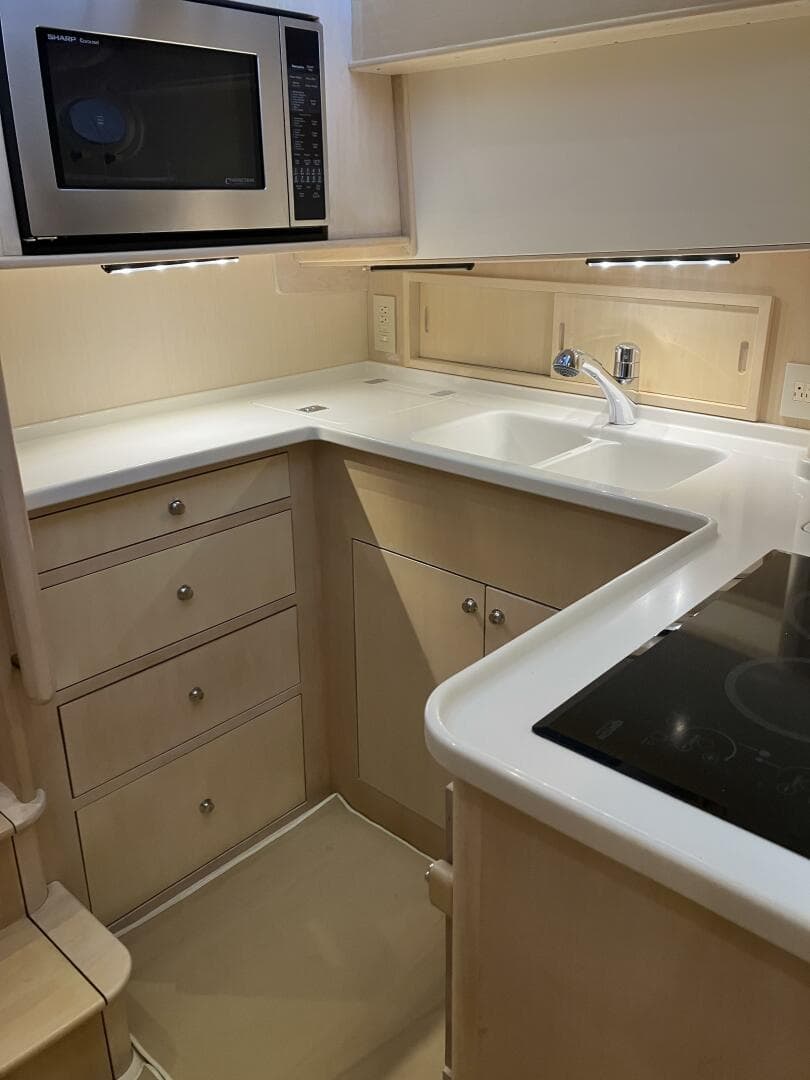 2013 Hinckley Talaria