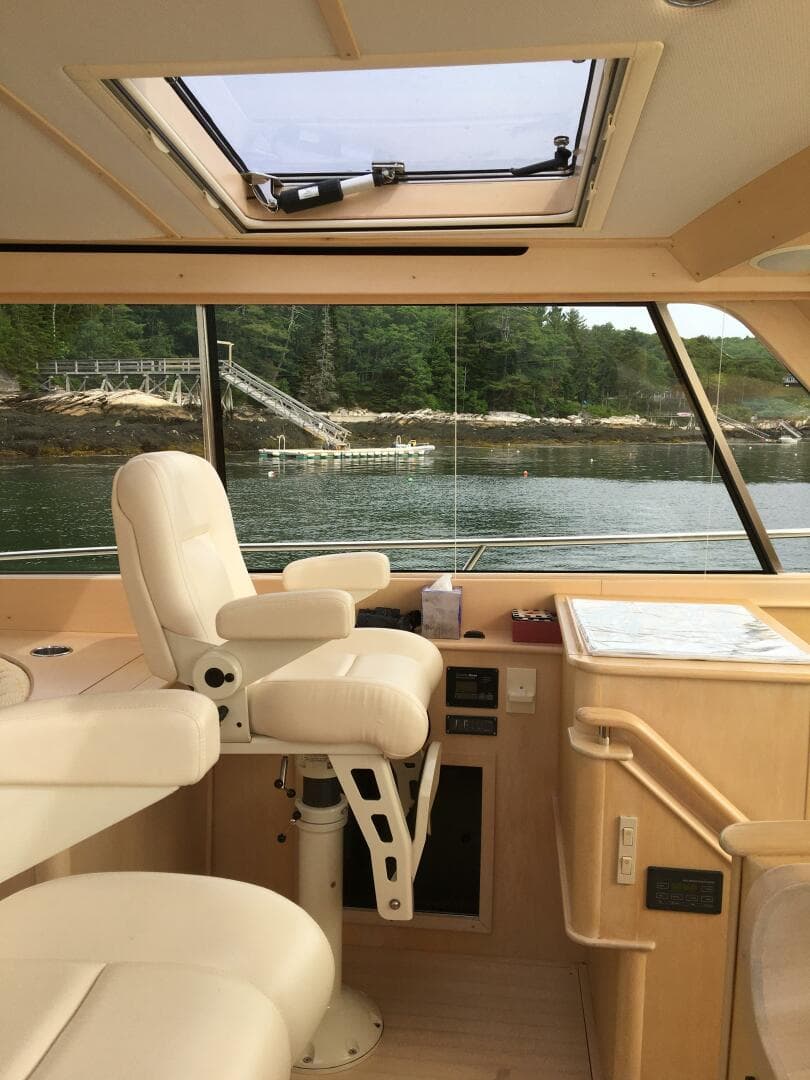 2013 Hinckley Talaria