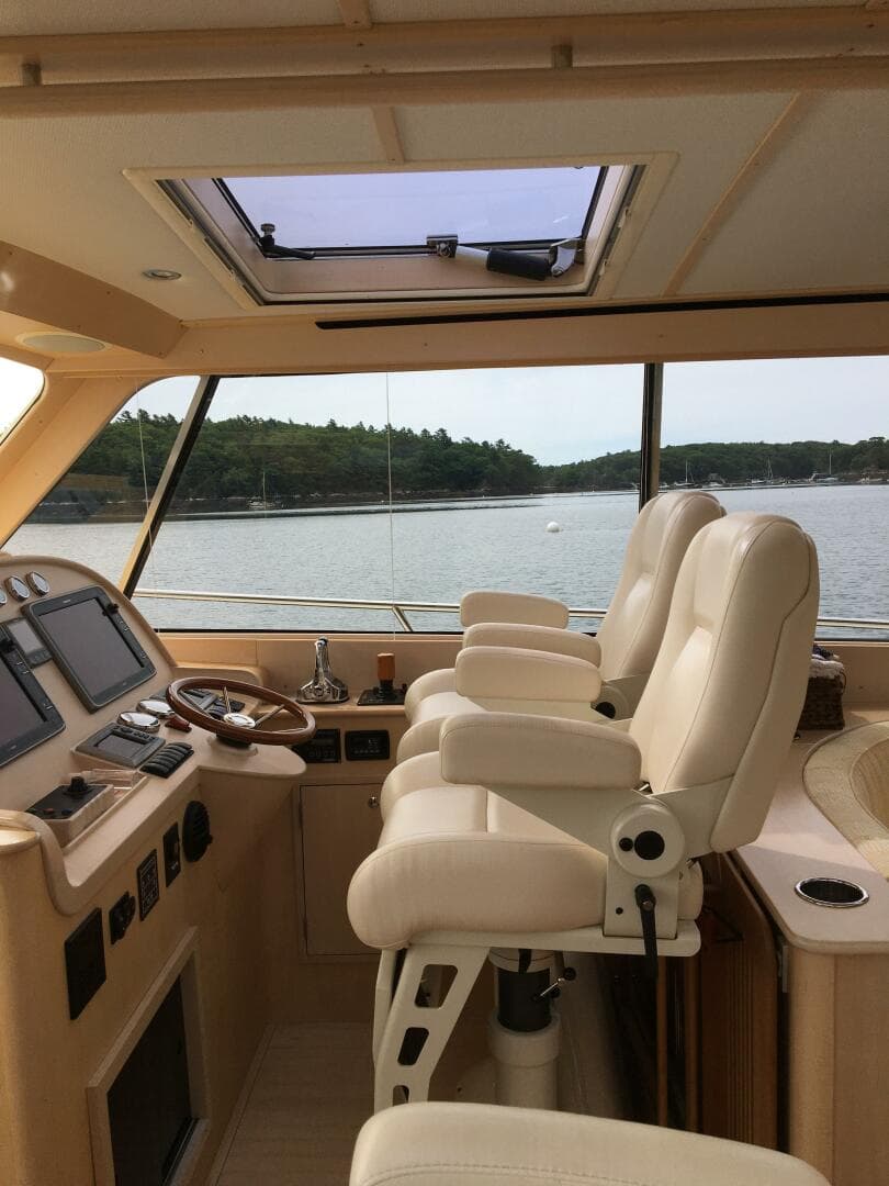 2013 Hinckley Talaria