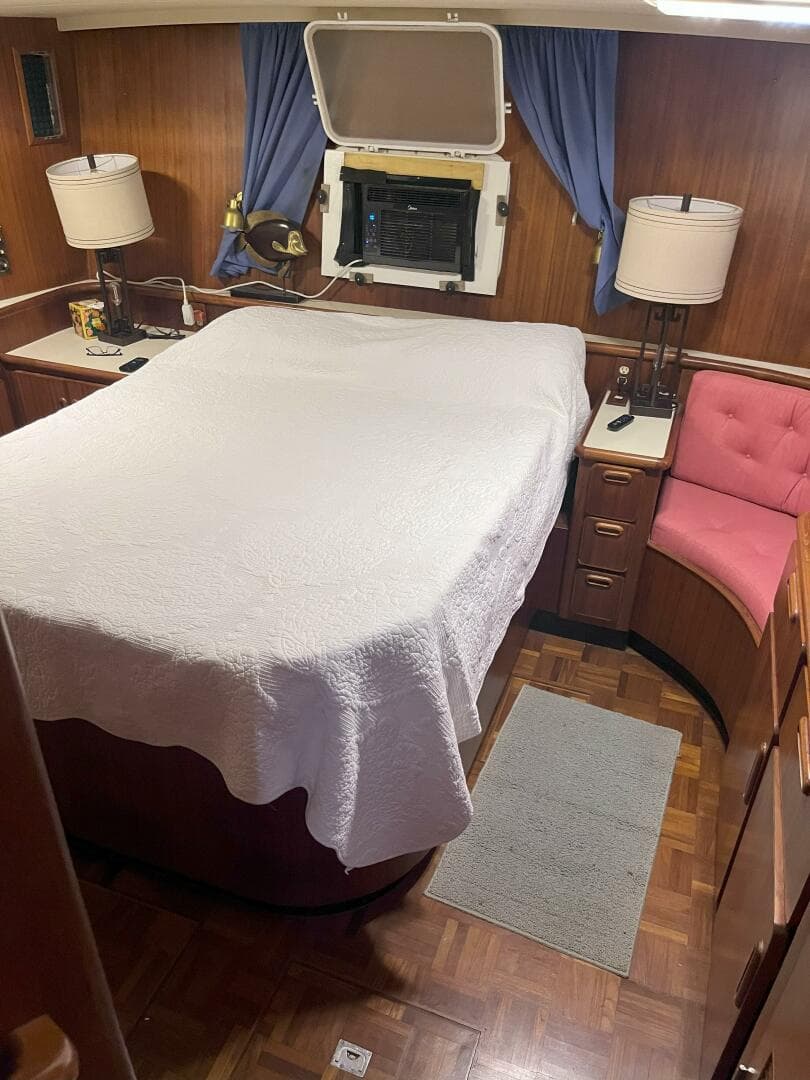 1990 Jefferson 43 Sundeck