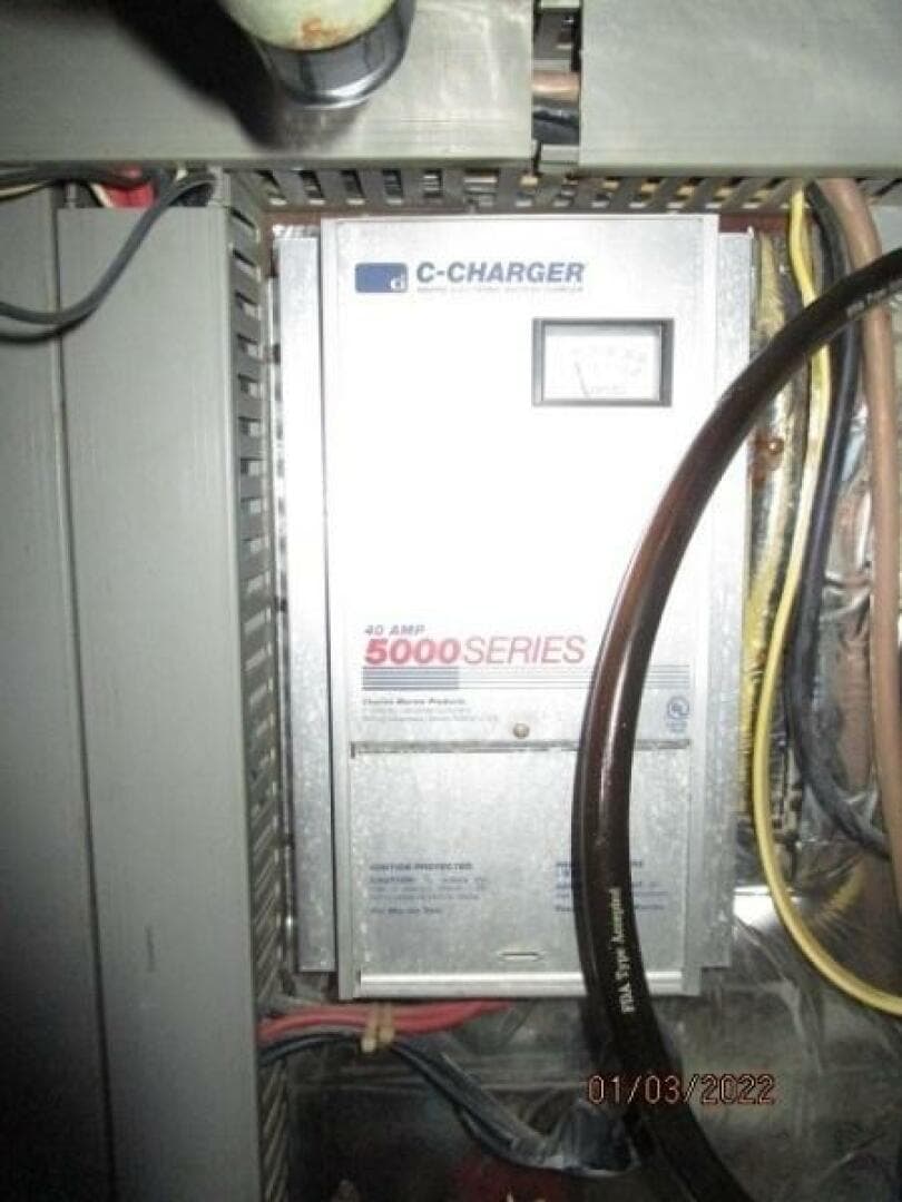 1990 Jefferson 43 Sundeck