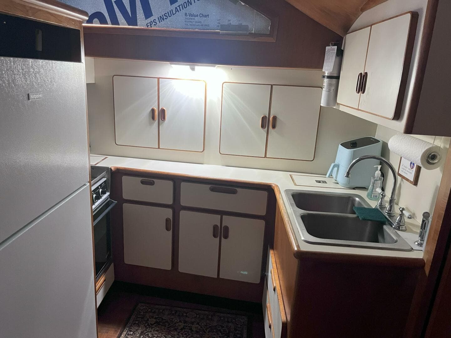 1990 Jefferson 43 Sundeck