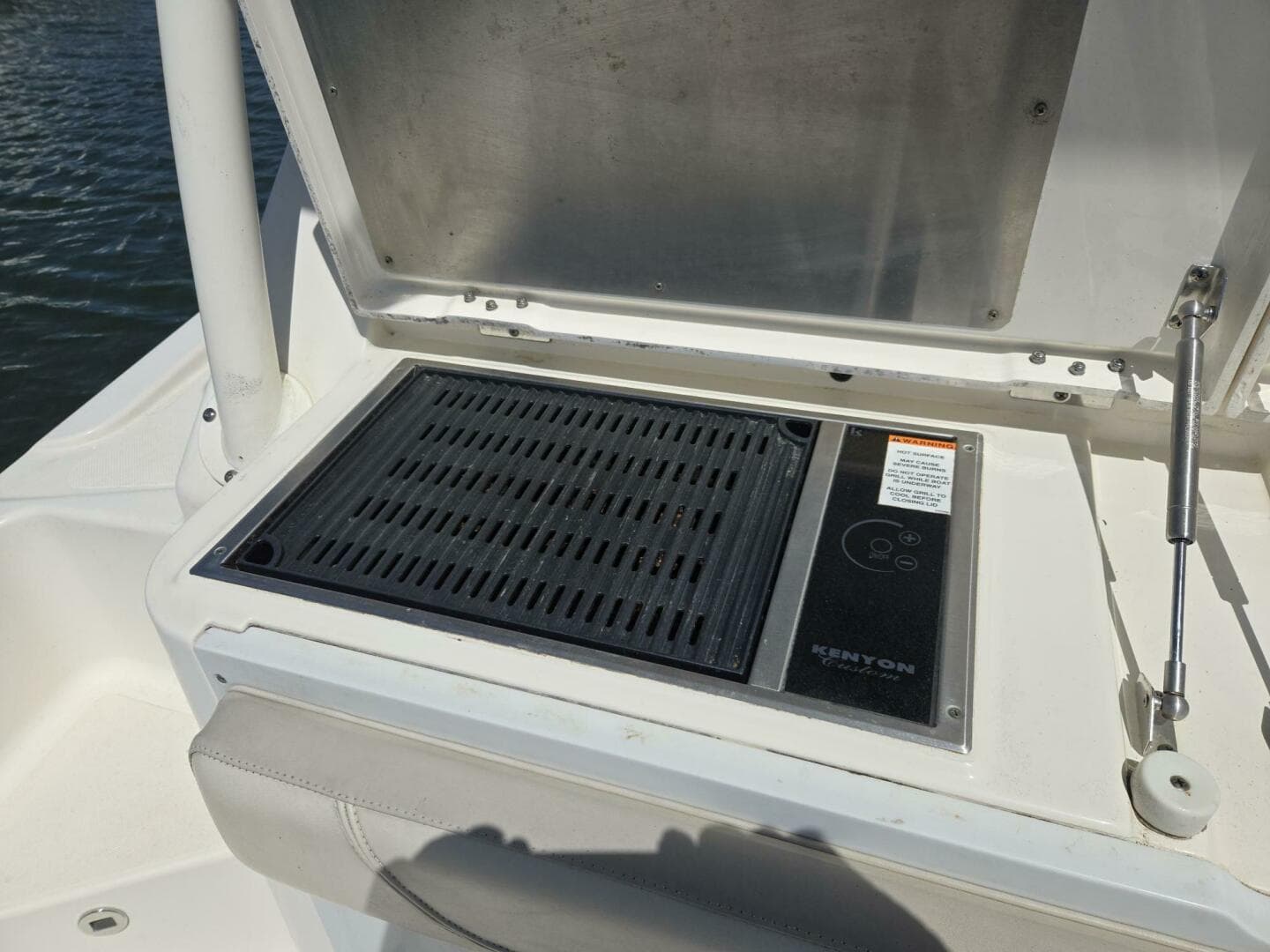 2013 Pursuit 345 Offshore