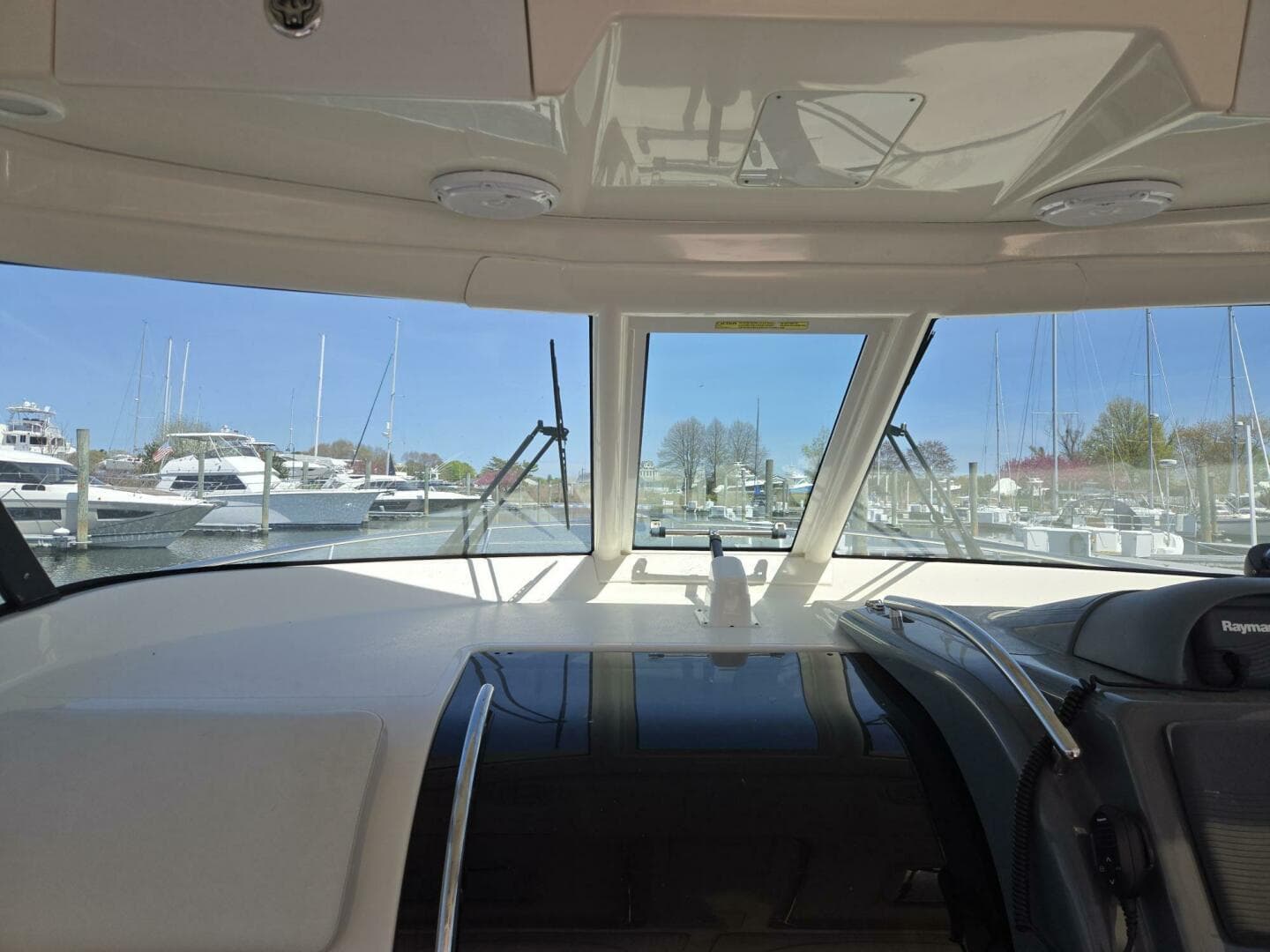 2013 Pursuit 345 Offshore
