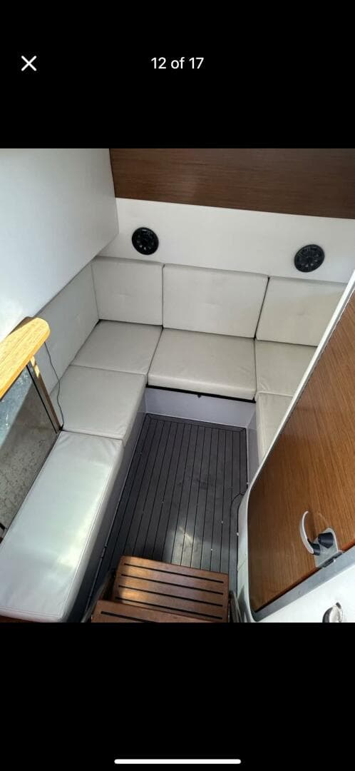 2019 Cruisers Yachts 338