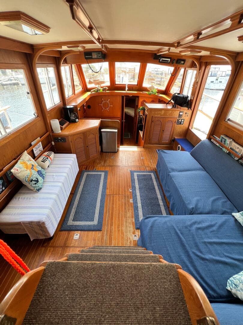 1987 Albin 43 Sundeck