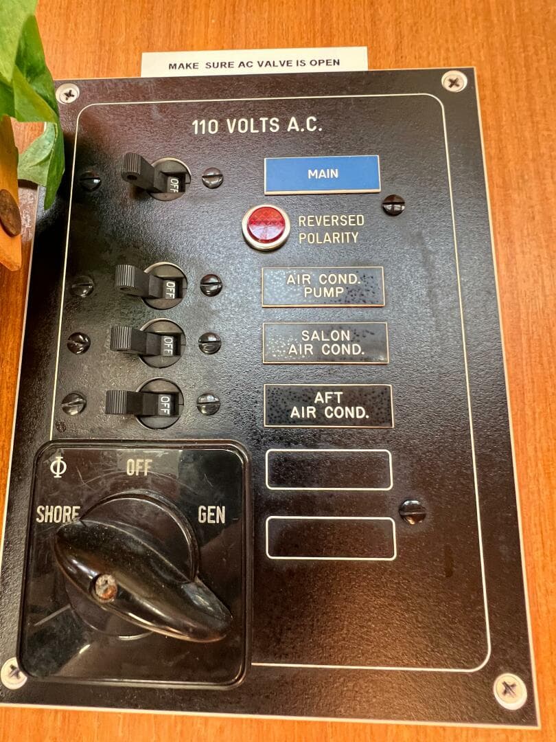 1987 Albin 43 Sundeck