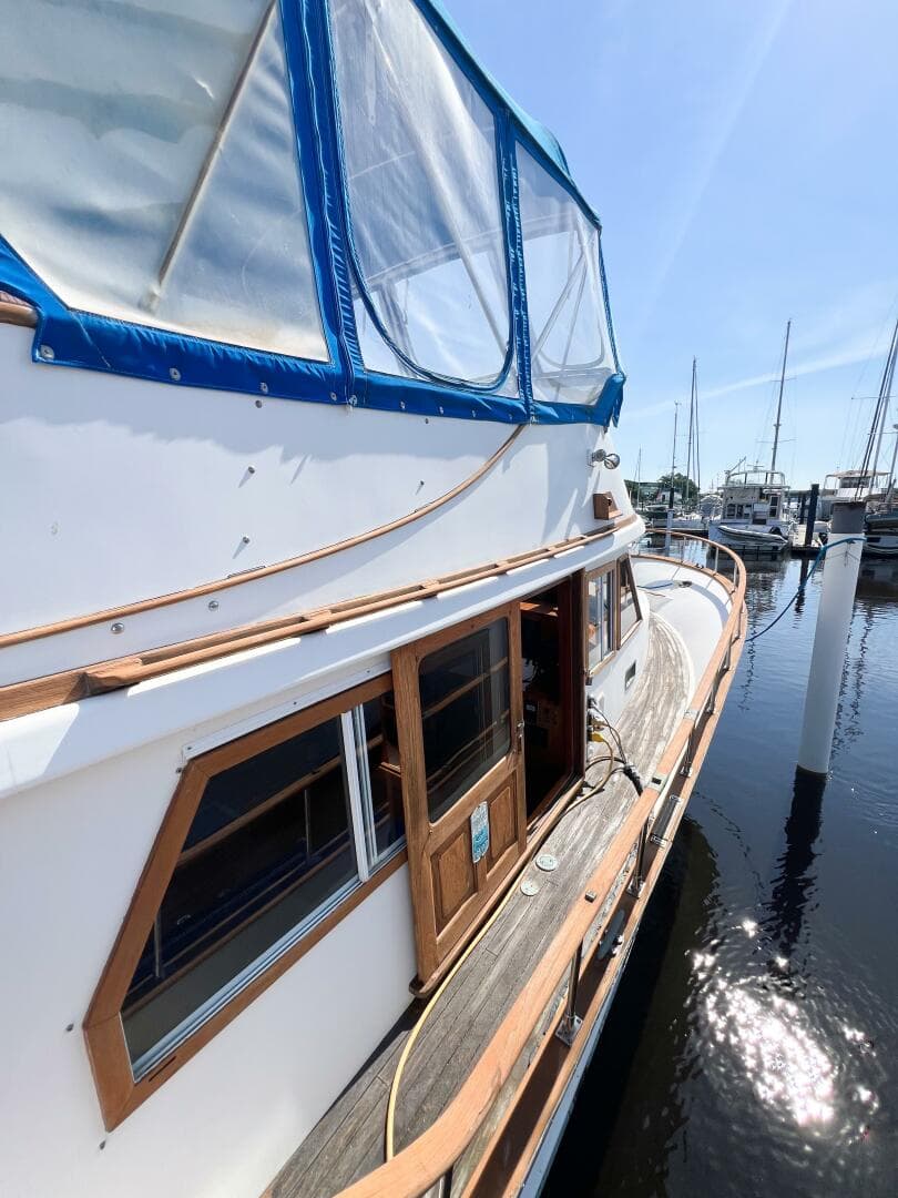 1987 Albin 43 Sundeck