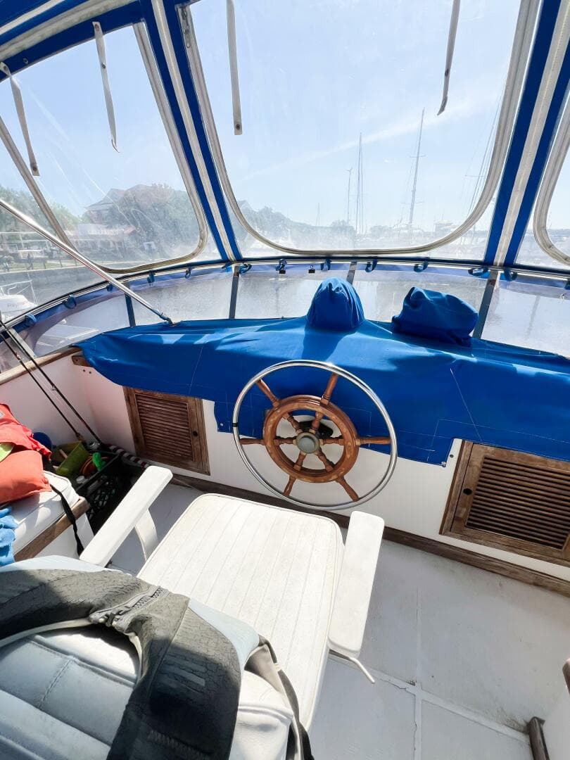 1987 Albin 43 Sundeck