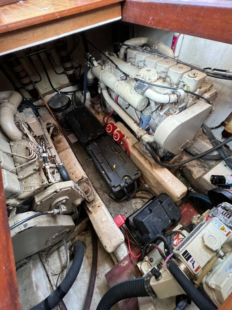 1987 Albin 43 Sundeck