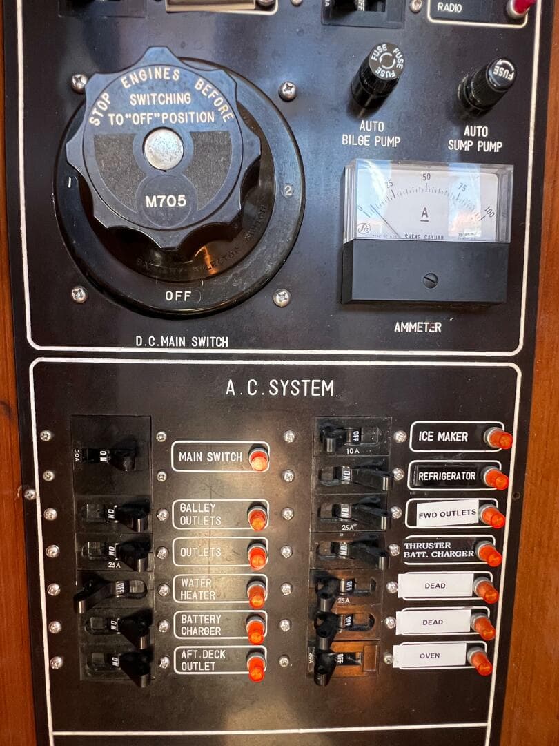 1987 Albin 43 Sundeck