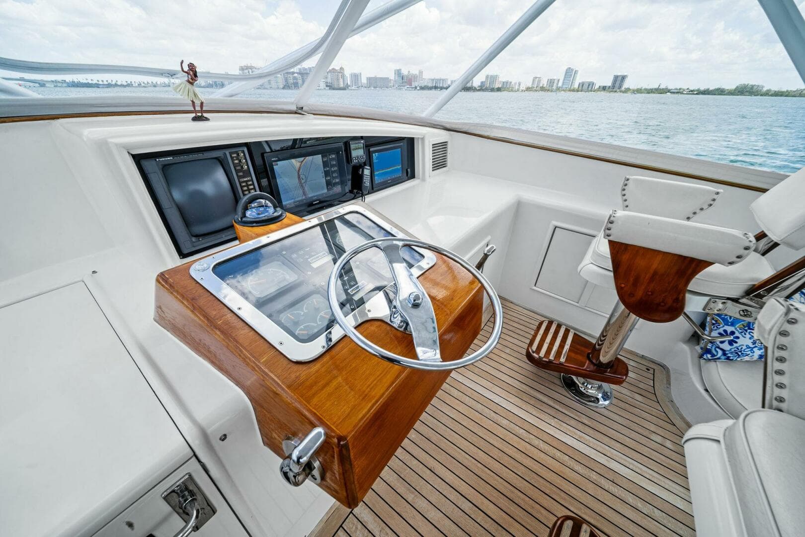 1999 Buddy Davis 52 Express 'Miss Josie'