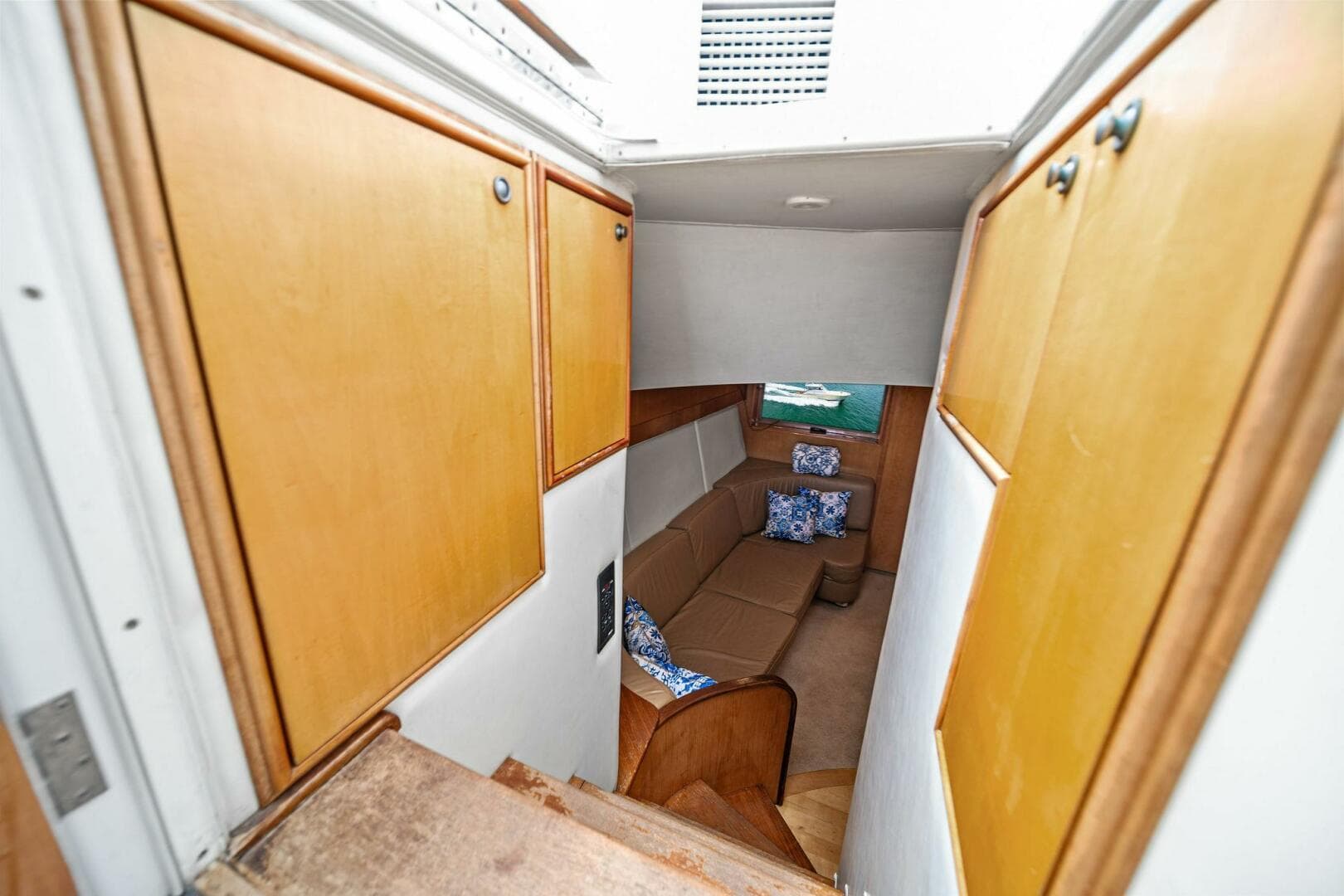 1999 Buddy Davis 52 Express 'Miss Josie'