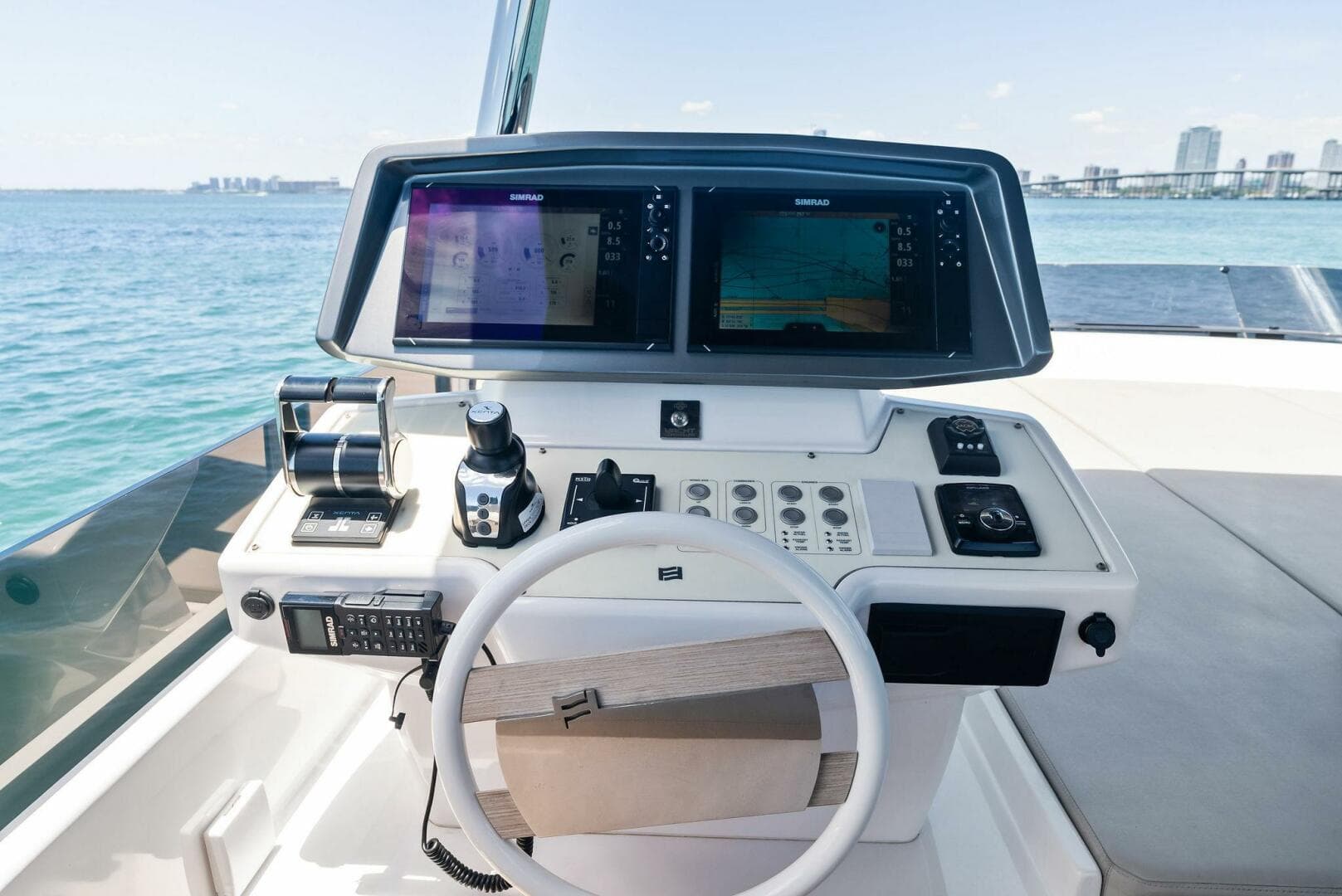 2023 Ferretti Yachts 670