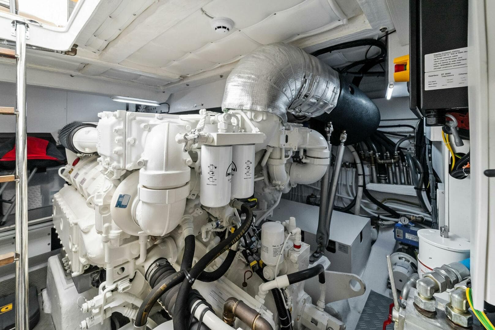 2023 Ferretti Yachts 670