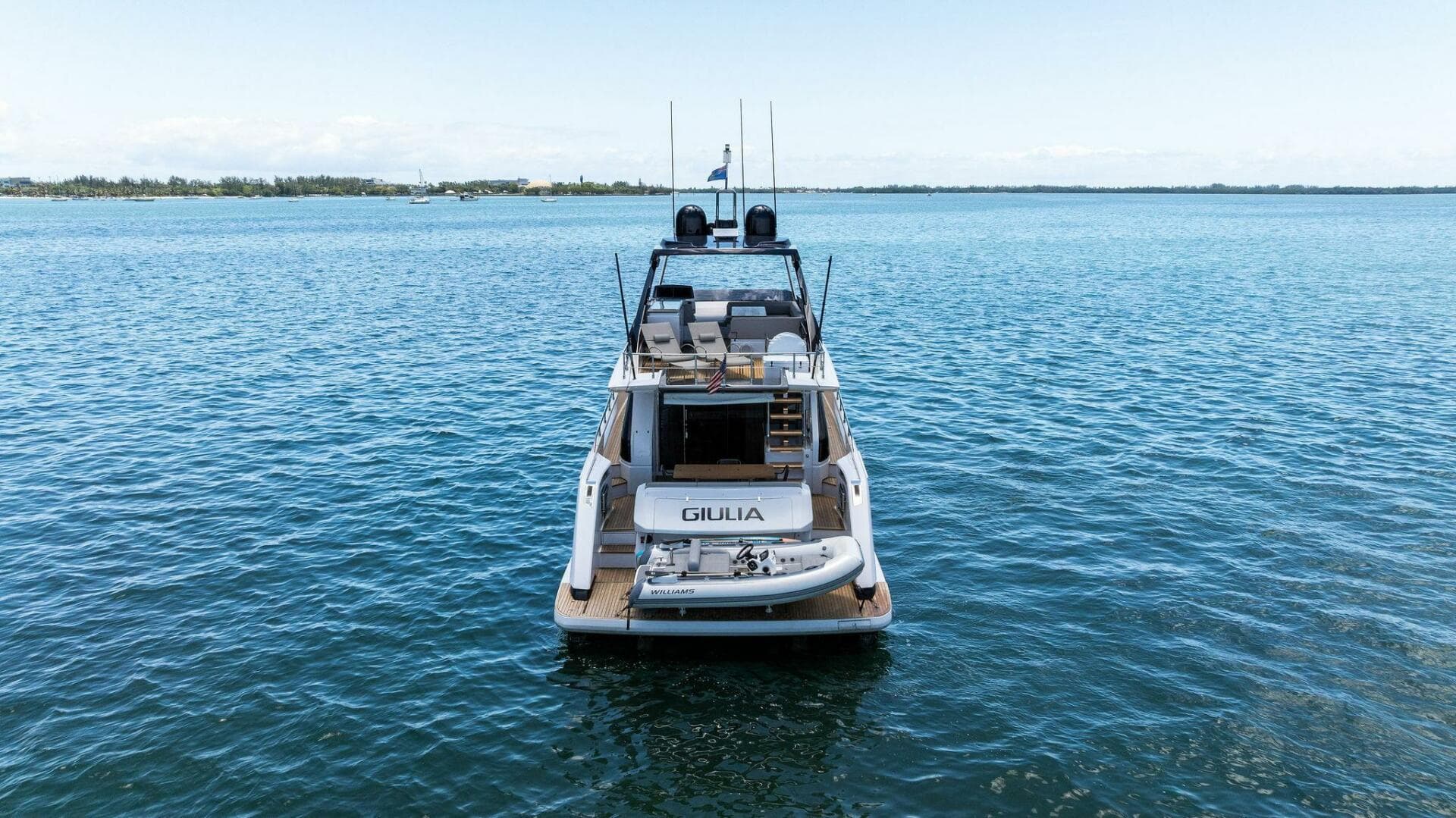 2023 Ferretti Yachts 670