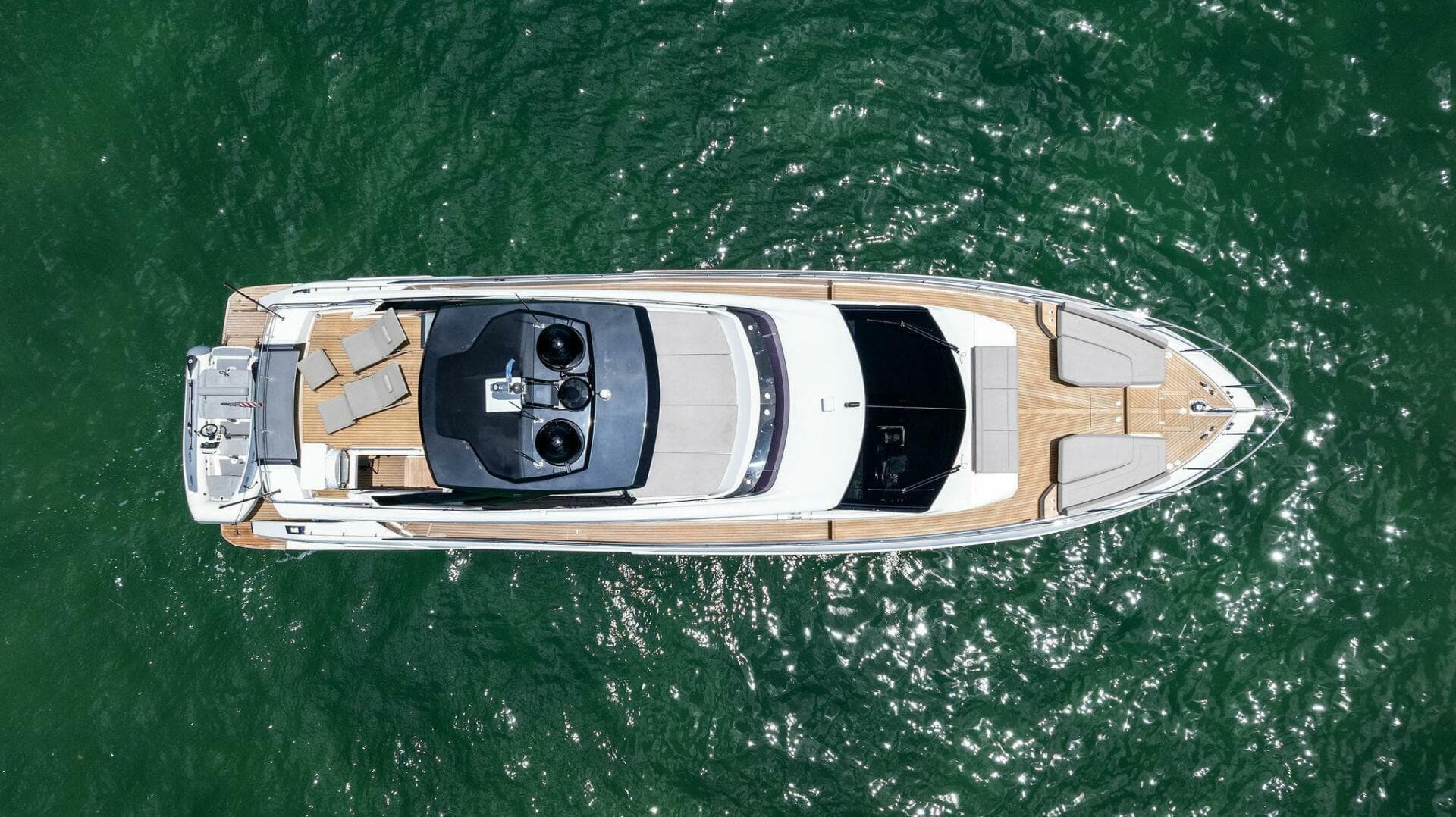 2023 Ferretti Yachts 670
