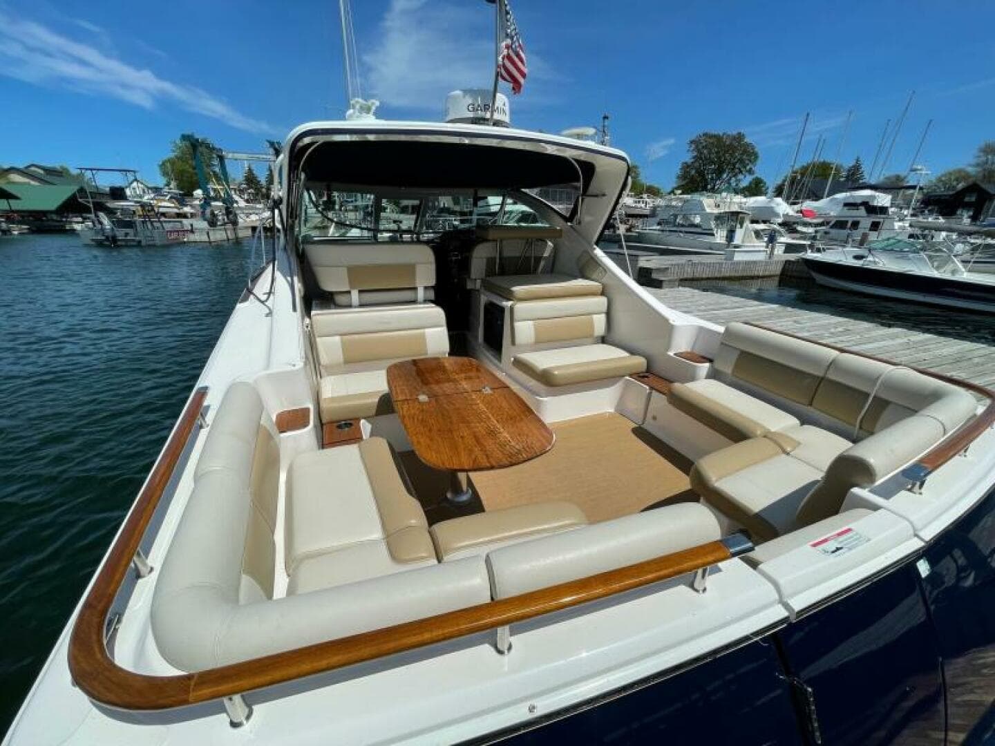 2012 Tiara Yachts 3100 Coronet