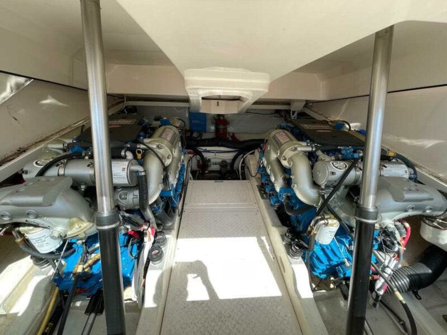 2012 Tiara Yachts 3100 Coronet