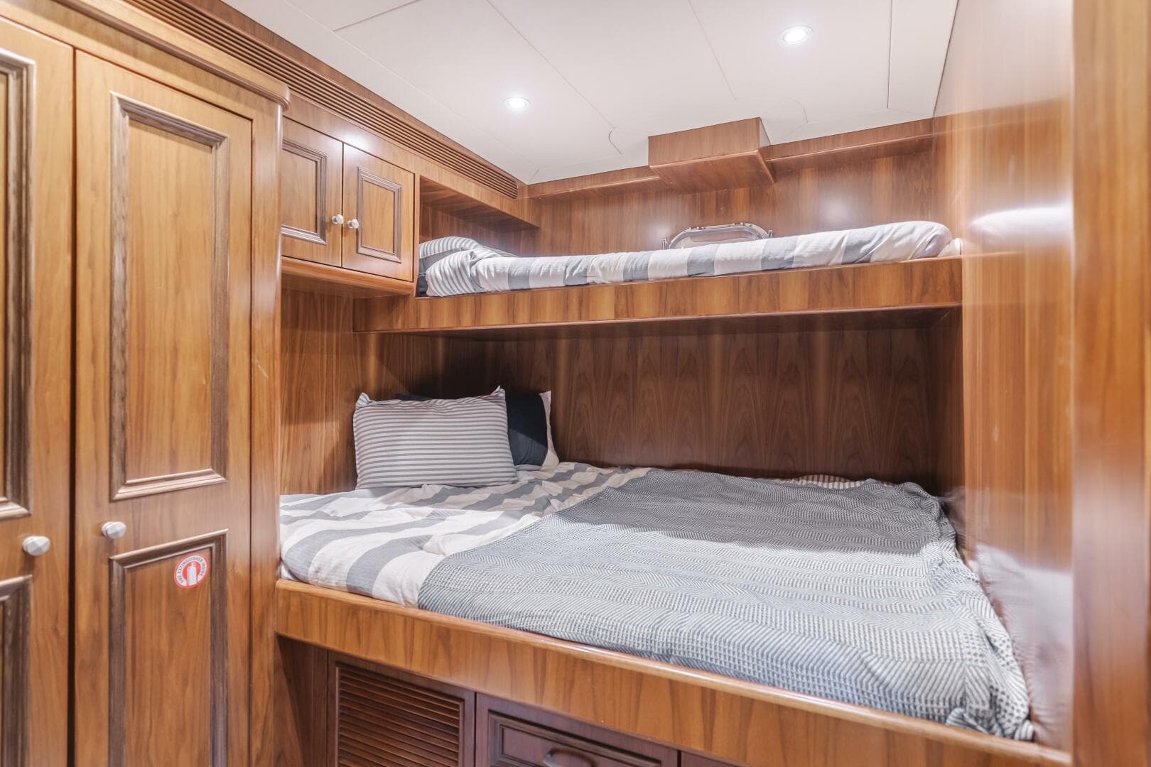 2011 President Sterling Tri-Deck