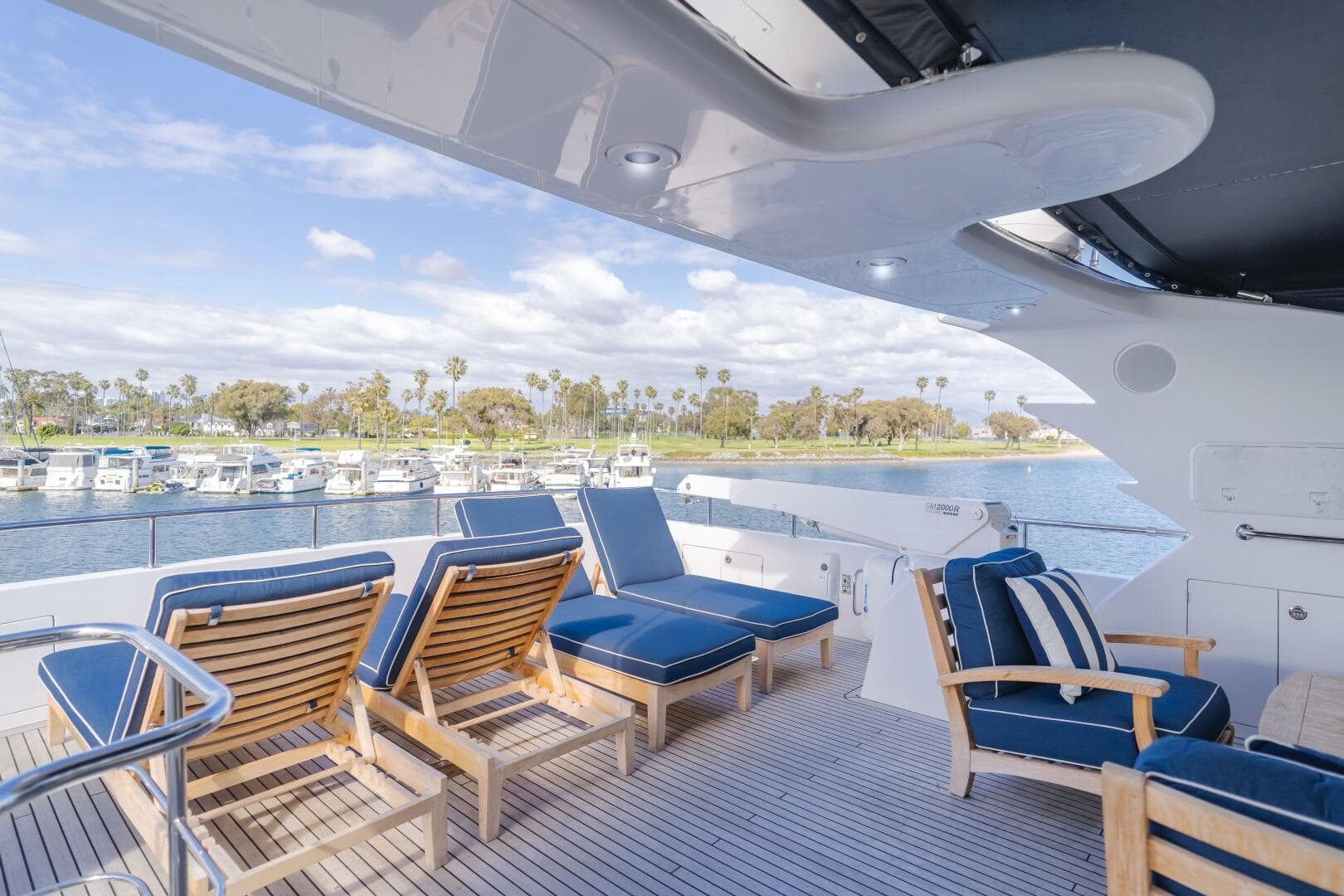 2011 President Sterling Tri-Deck