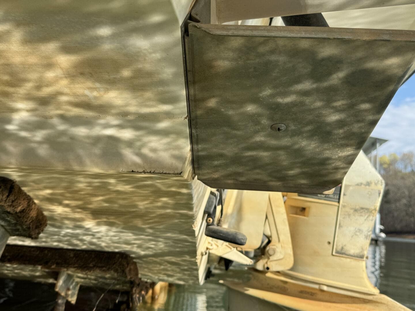 1994 Chaparral Signature 27 Cabin Cruiser