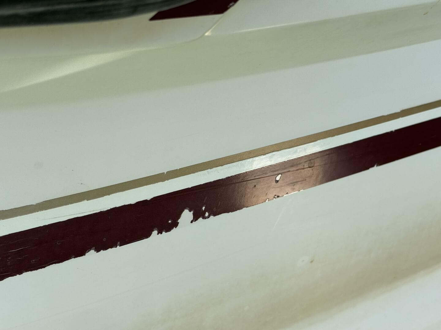 1994 Chaparral Signature 27 Cabin Cruiser