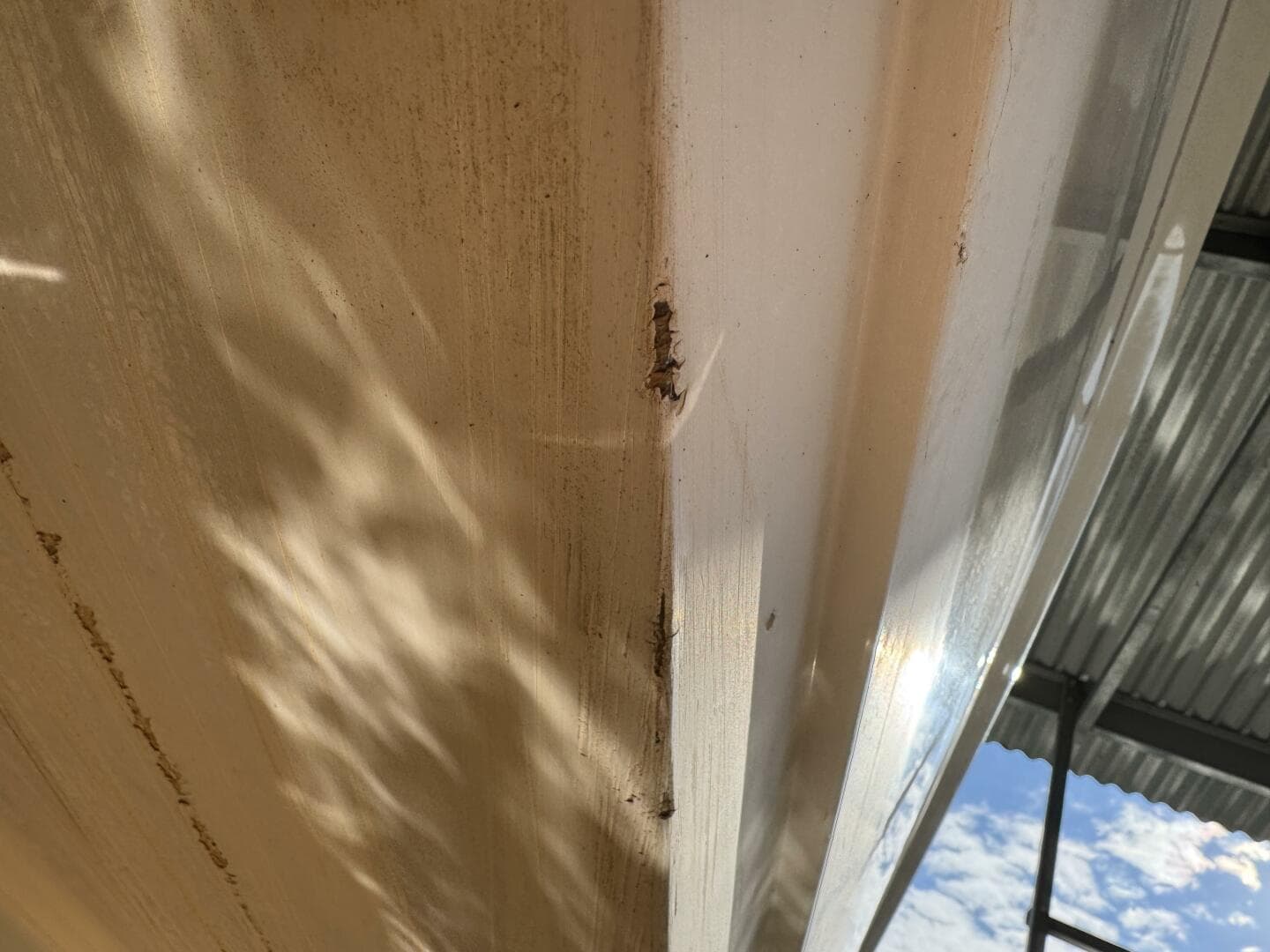 1994 Chaparral Signature 27 Cabin Cruiser