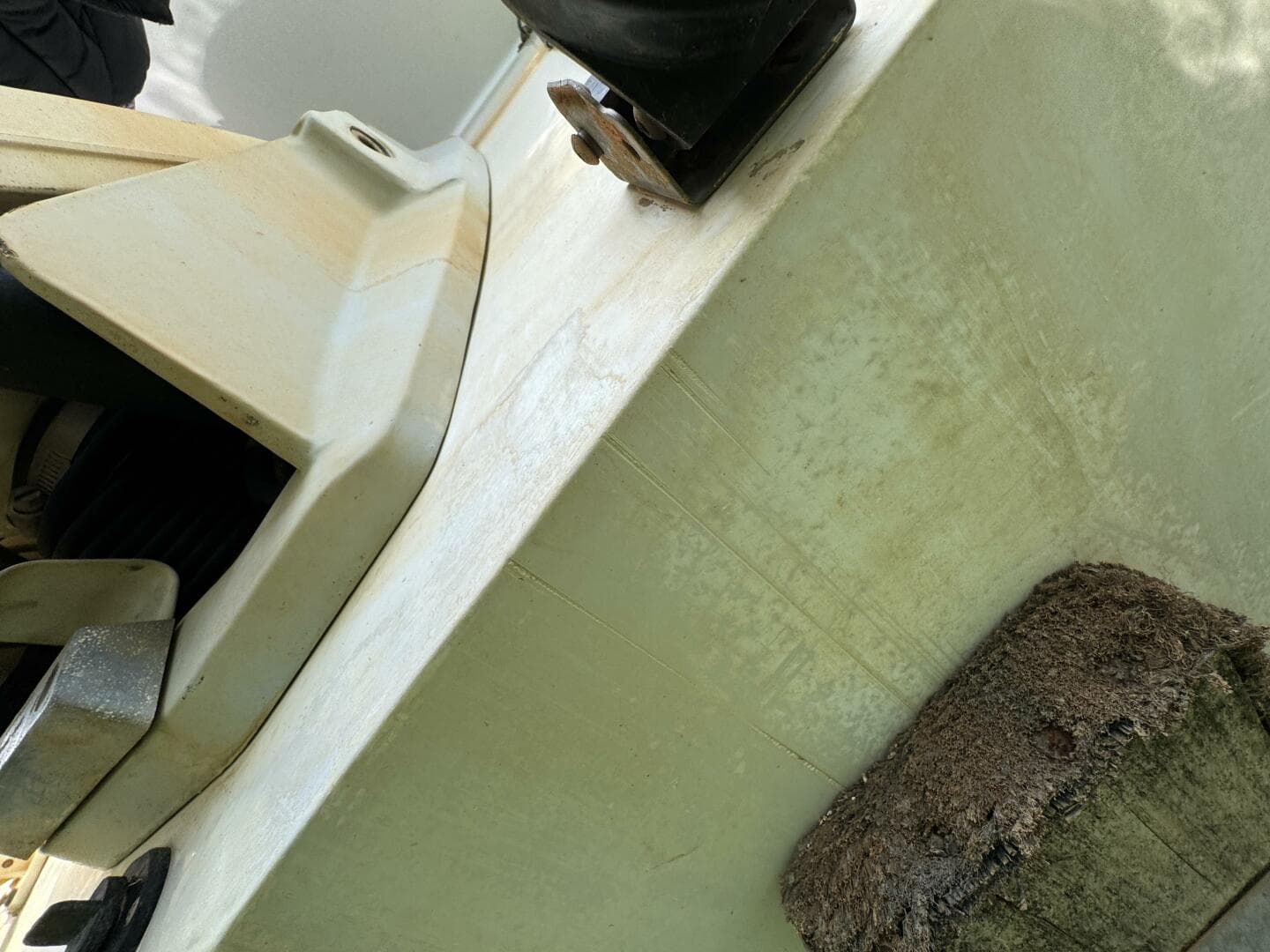 1994 Chaparral Signature 27 Cabin Cruiser