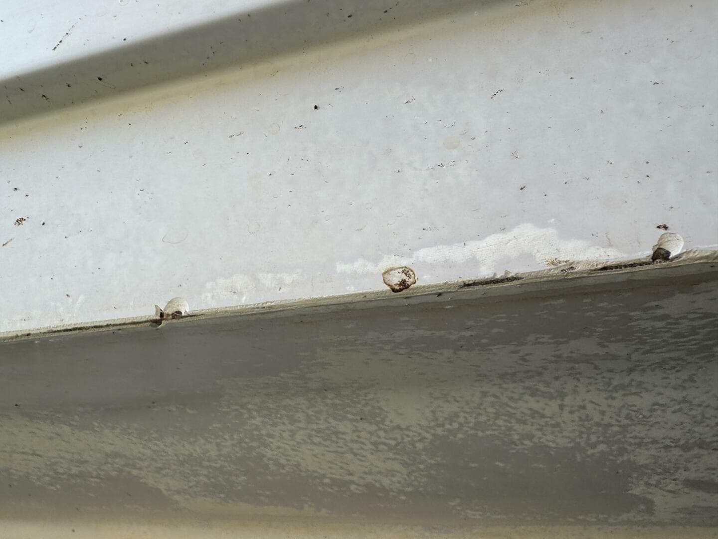 1994 Chaparral Signature 27 Cabin Cruiser