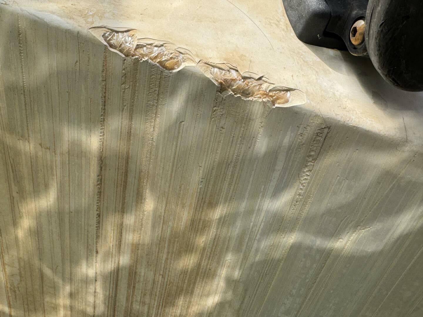 1994 Chaparral Signature 27 Cabin Cruiser