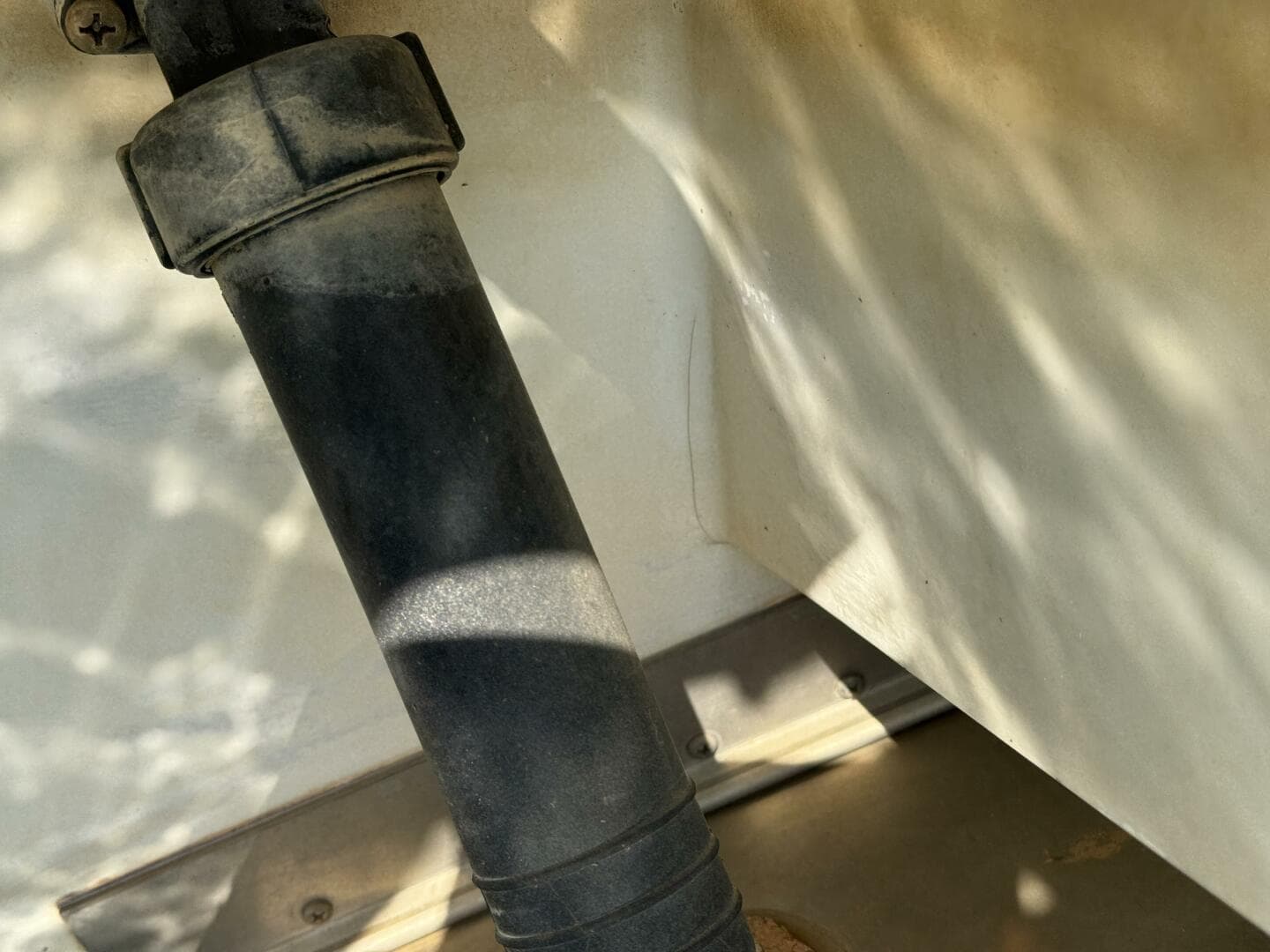 1994 Chaparral Signature 27 Cabin Cruiser