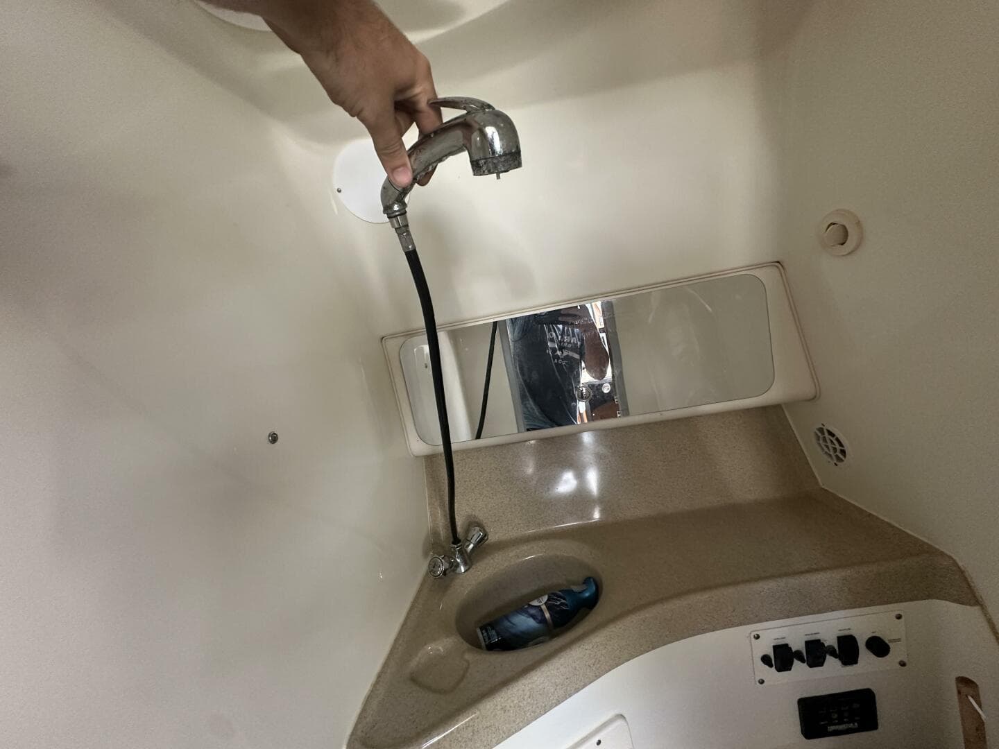 2007 Hydra-Sports 3300VX Vector Express