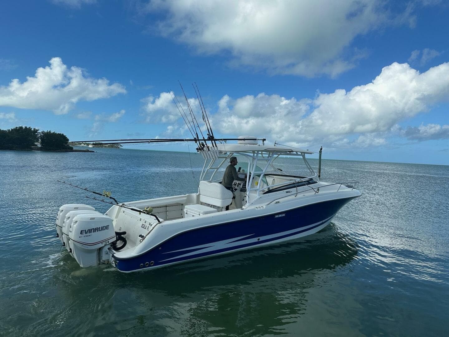 2007 Hydra-Sports 3300VX Vector Express