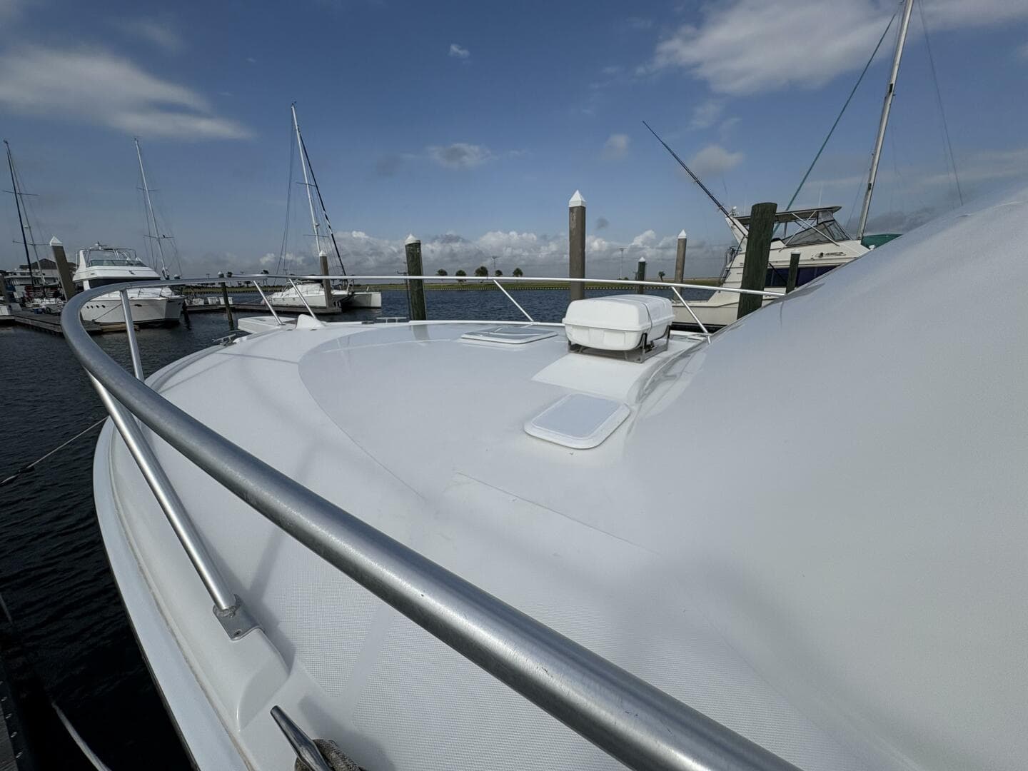 2005 Luhrs 41 Convertible "Rabbit Hole"