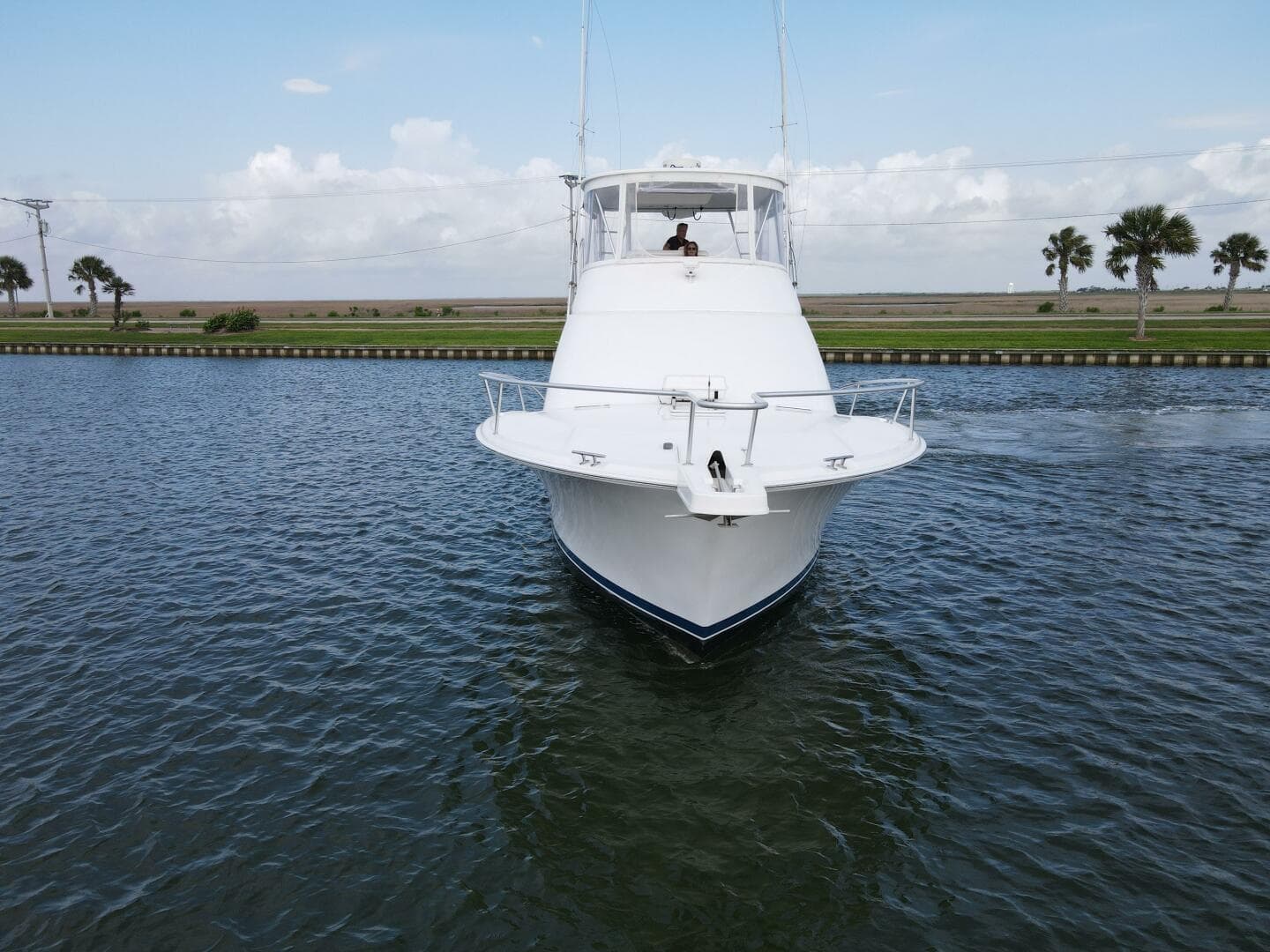 2005 Luhrs 41 Convertible "Rabbit Hole"