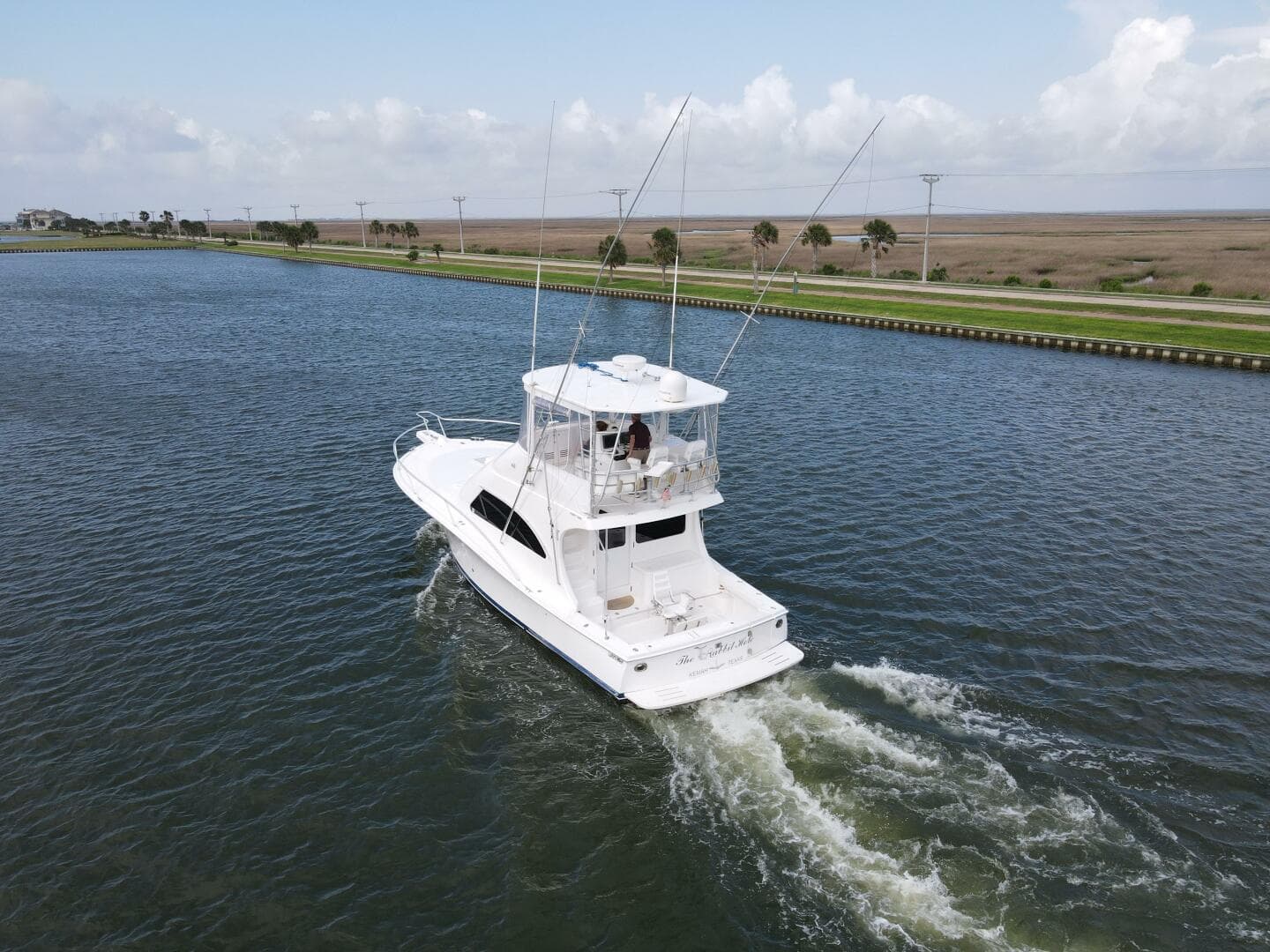 2005 Luhrs 41 Convertible "Rabbit Hole"