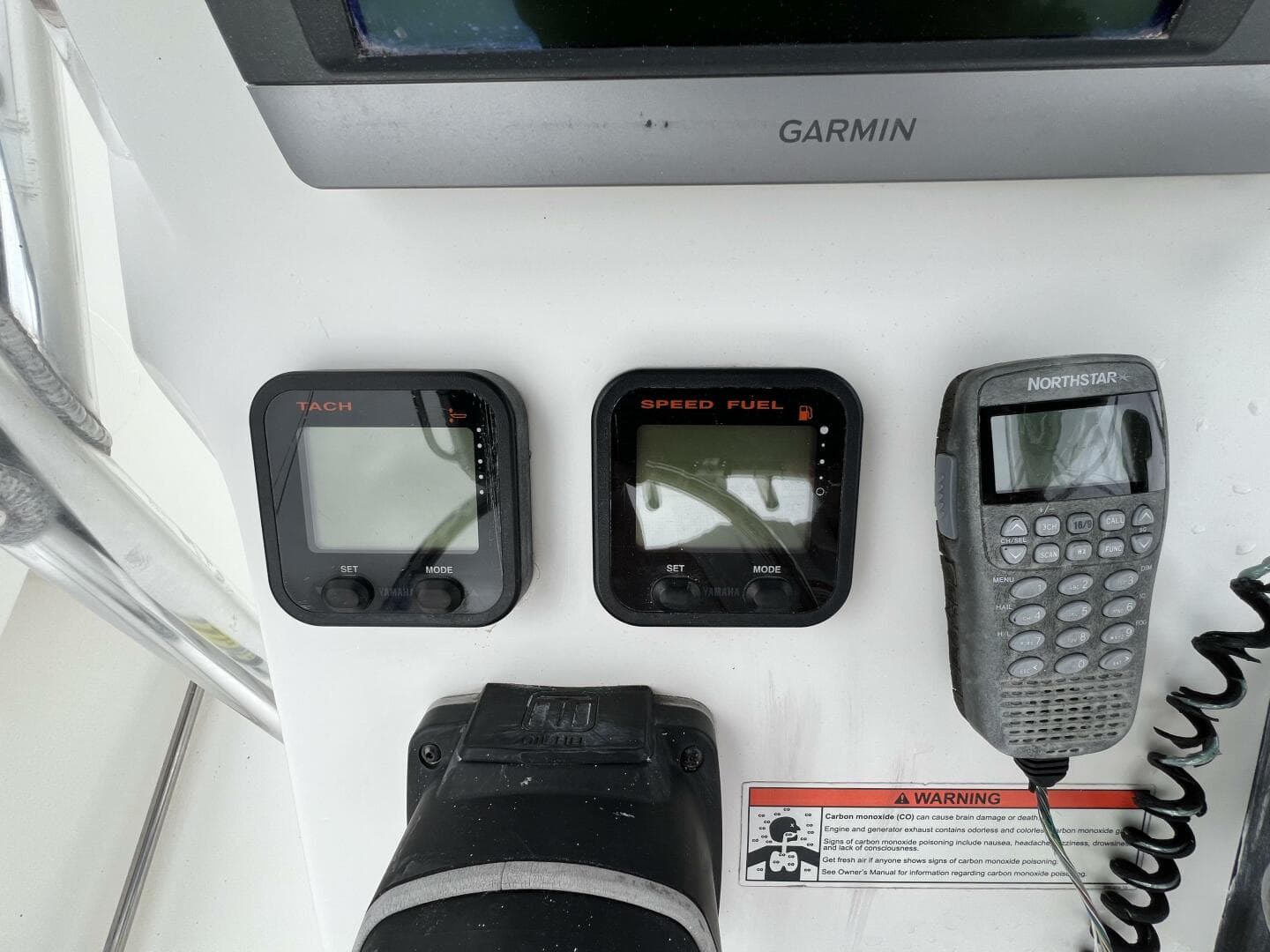 2011 Edgewater 205CC