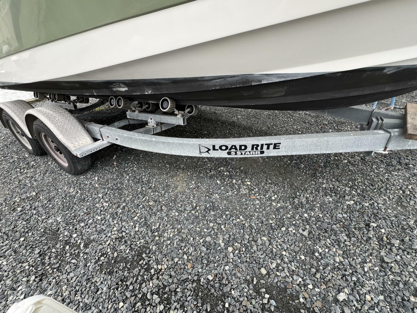 2011 Edgewater 205CC