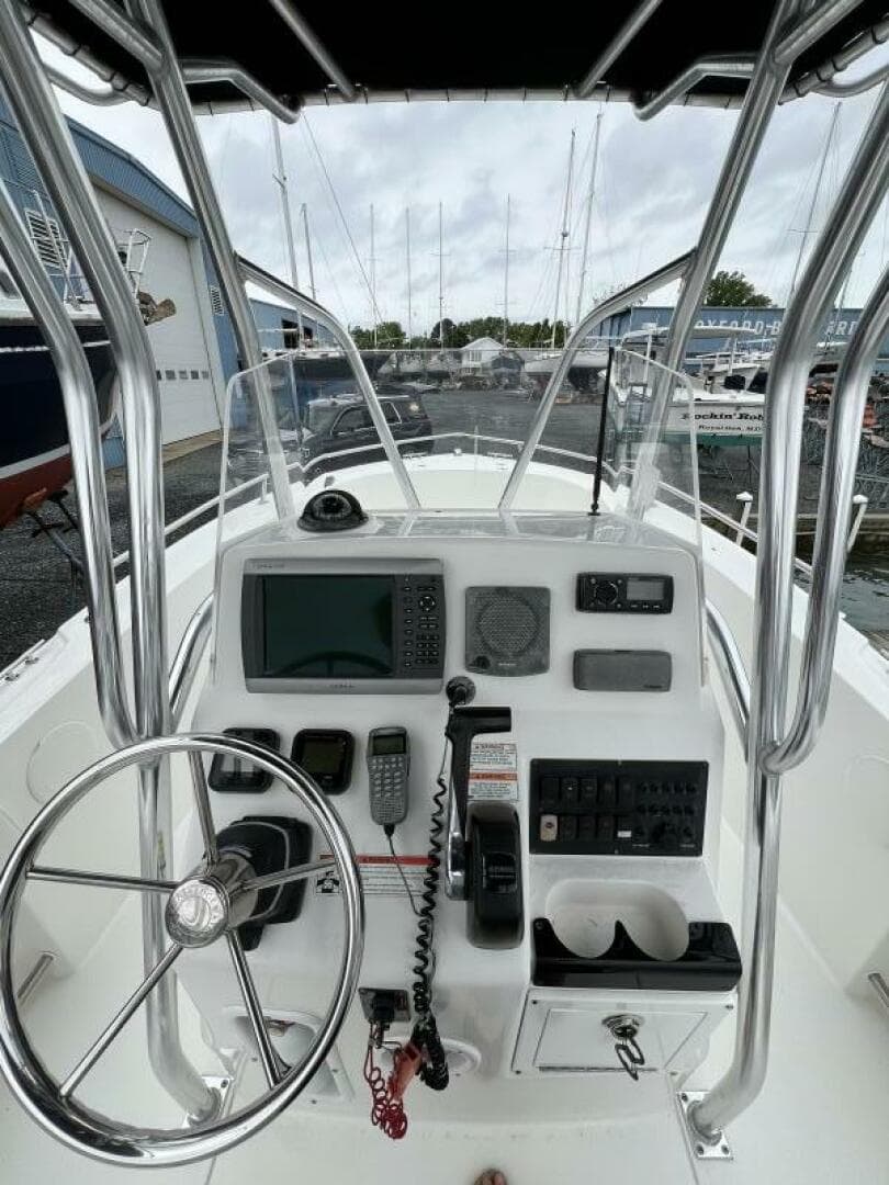 2011 Edgewater 205CC