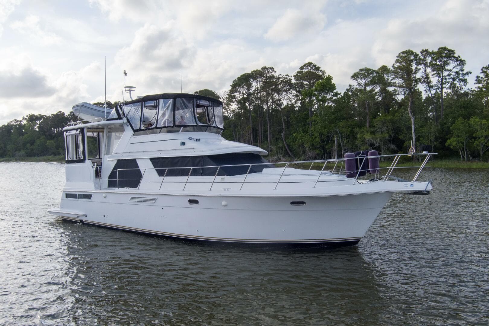 1997 44 Carver 445 Zodiac Gypsea Profile