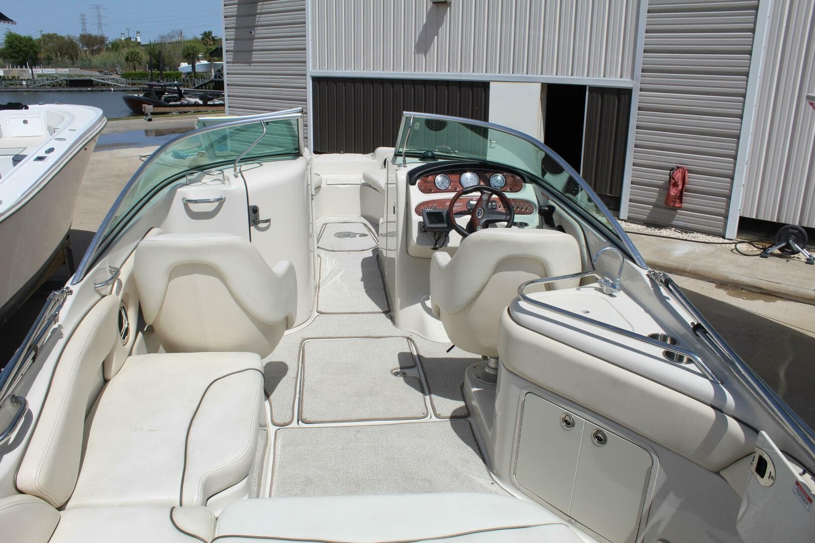 2008 Sea Ray 240 Sundeck