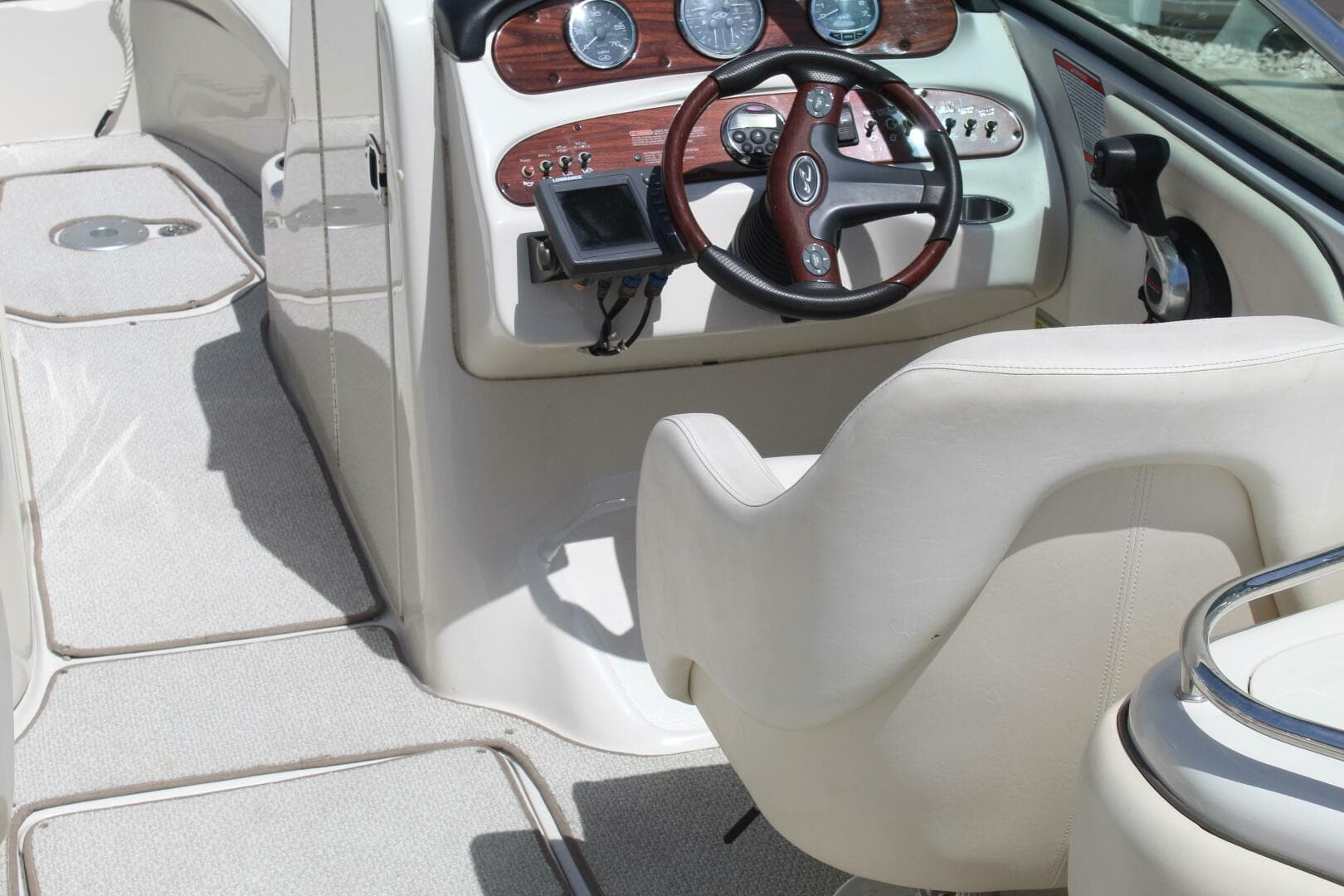 2008 Sea Ray 240 Sundeck