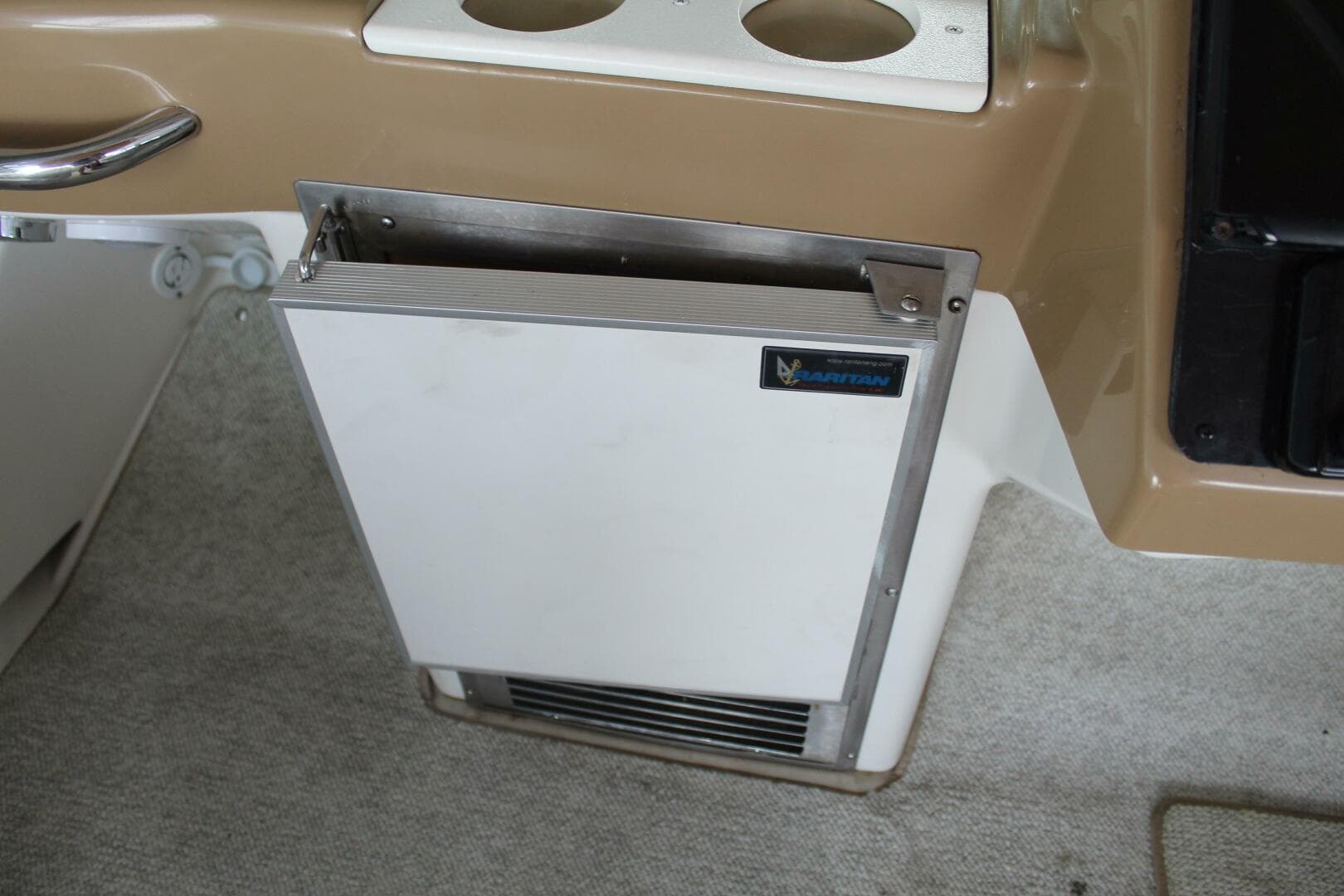 2004 Carver 360 Mariner