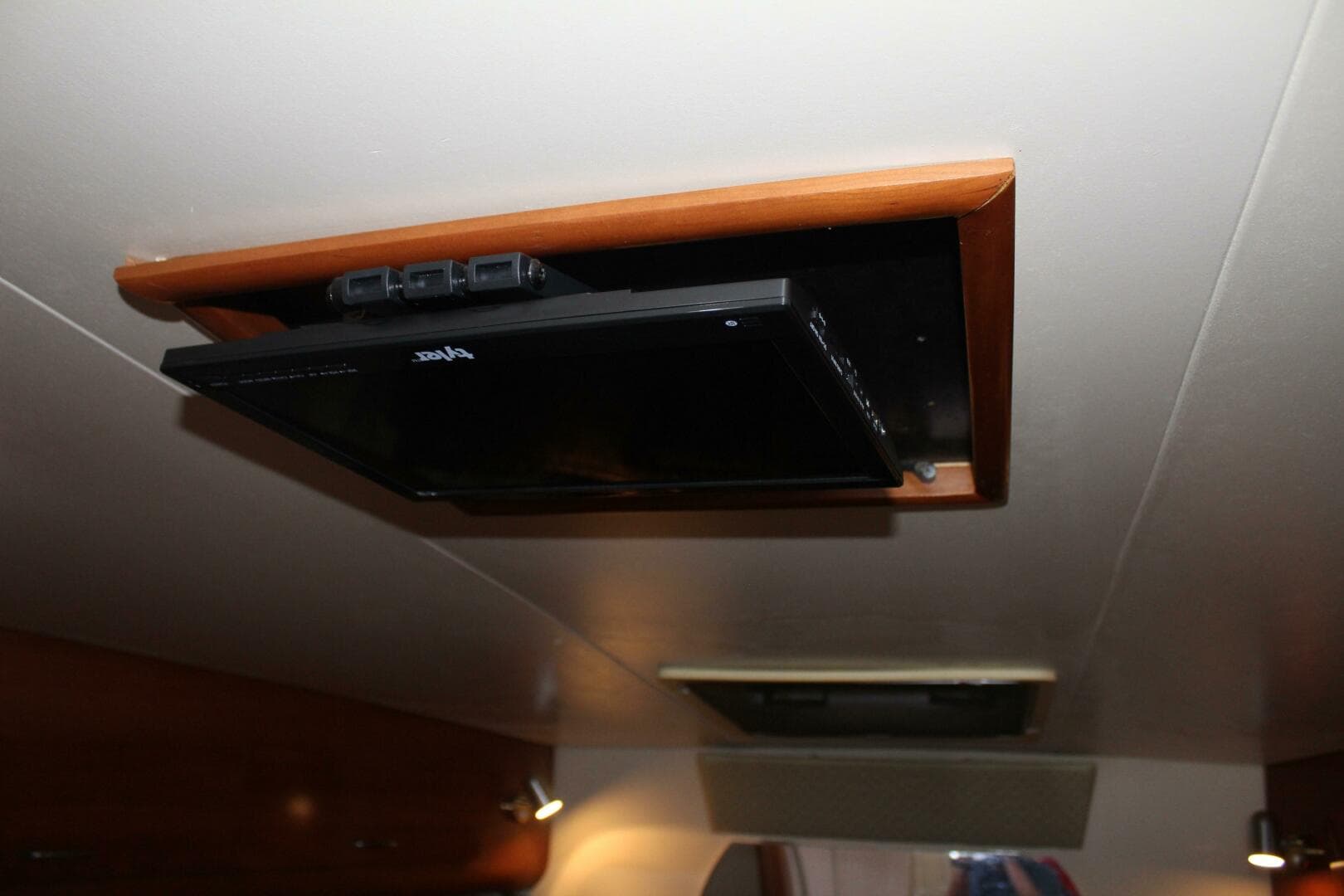 2004 Carver 360 Mariner