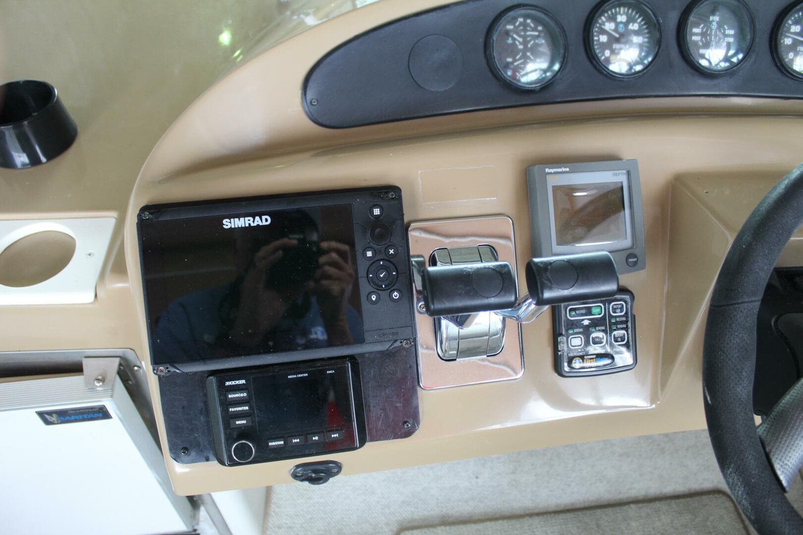 2004 Carver 360 Mariner